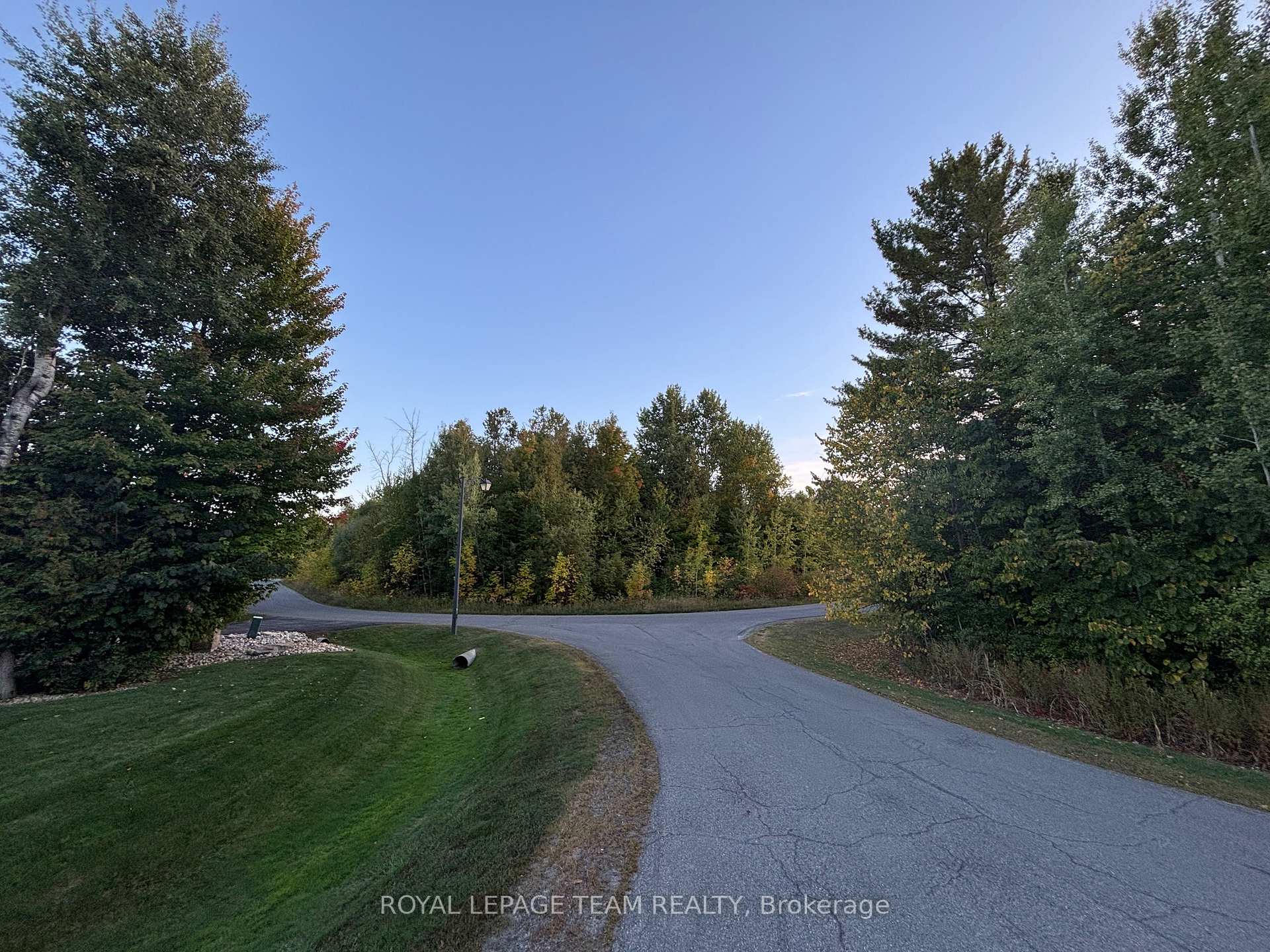Photo 1 of 5871 Longhearth Way, Ottawa, Manotick East to Manotick Station — HOMEH