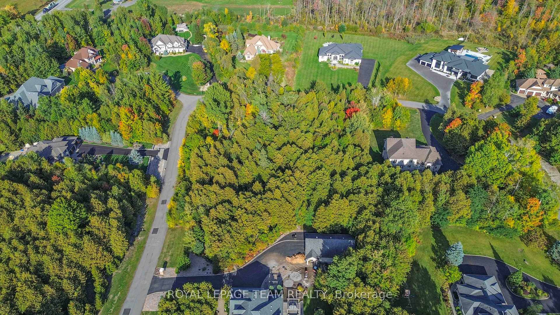Photo 3 of 5871 Longhearth Way, Ottawa, Manotick East to Manotick Station — HOMEH