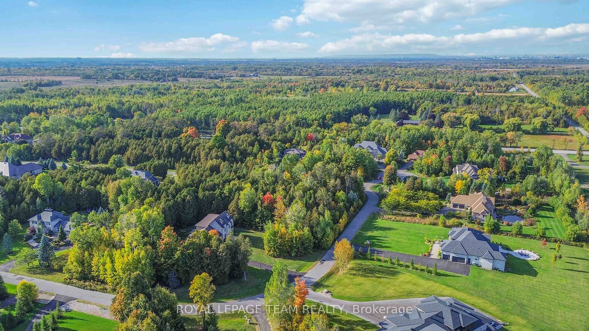 Photo 9 of 5871 Longhearth Way, Ottawa, Manotick East to Manotick Station — HOMEH