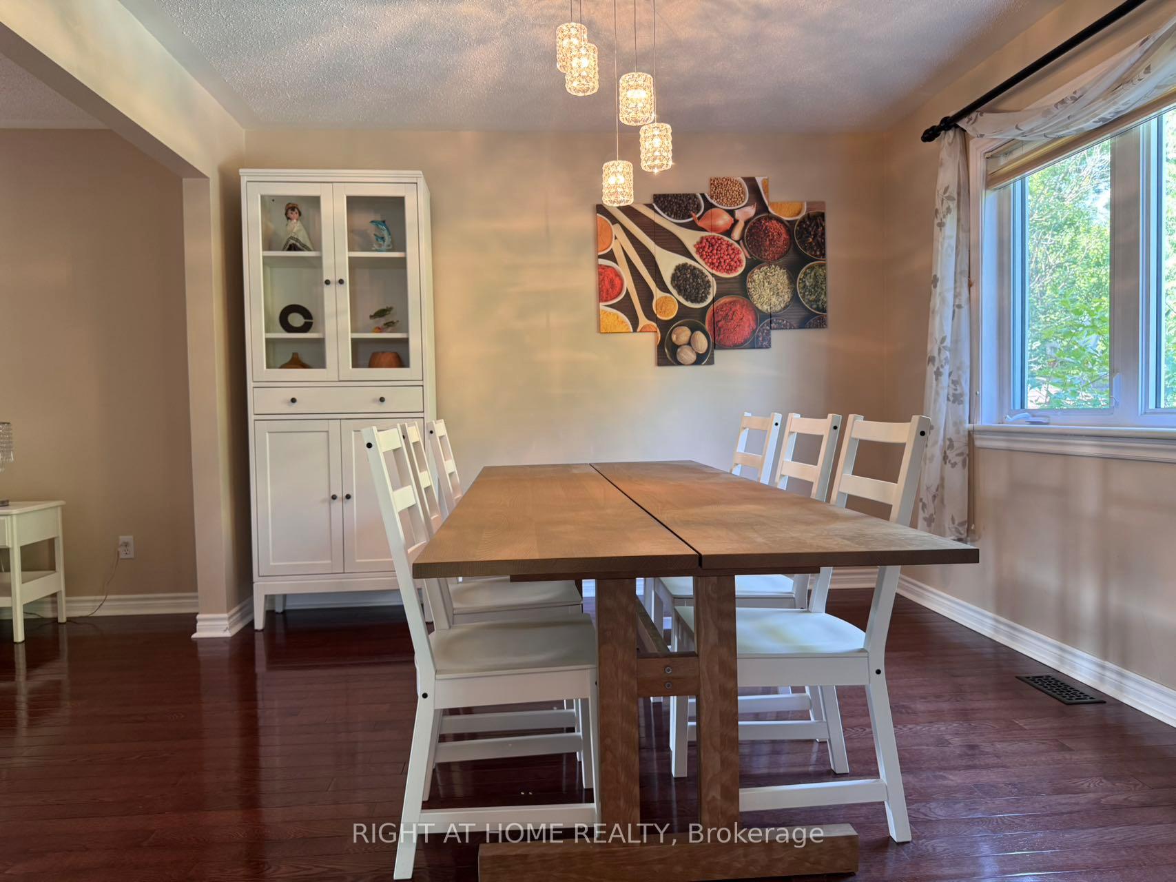 Photo 7 of 155 Springwater Drive, Ottawa, Kanata - Bridlewood — HOMEH