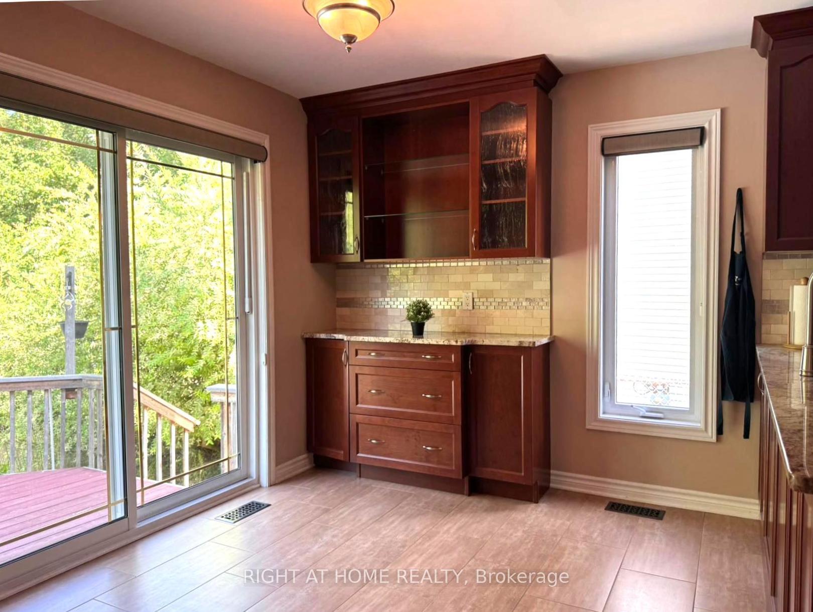 Photo 9 of 155 Springwater Drive, Ottawa, Kanata - Bridlewood — HOMEH