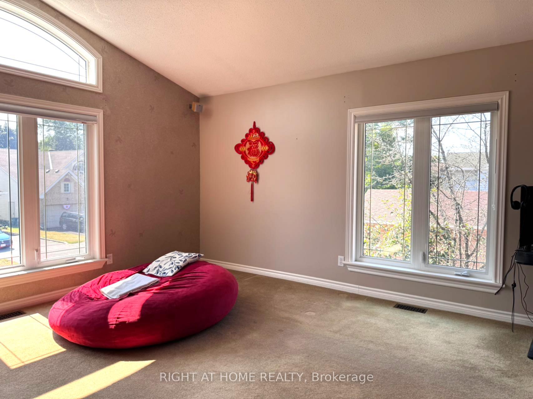 Photo 15 of 155 Springwater Drive, Ottawa, Kanata - Bridlewood — HOMEH