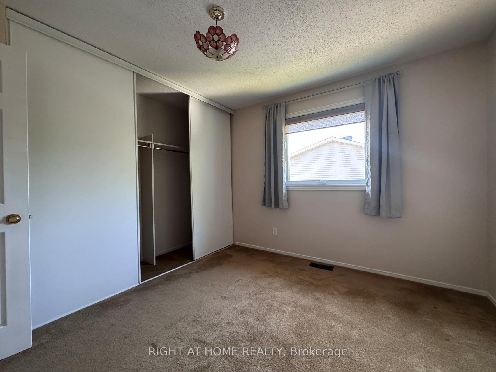 Photo 23 of 155 Springwater Drive, Ottawa, Kanata - Bridlewood — HOMEH