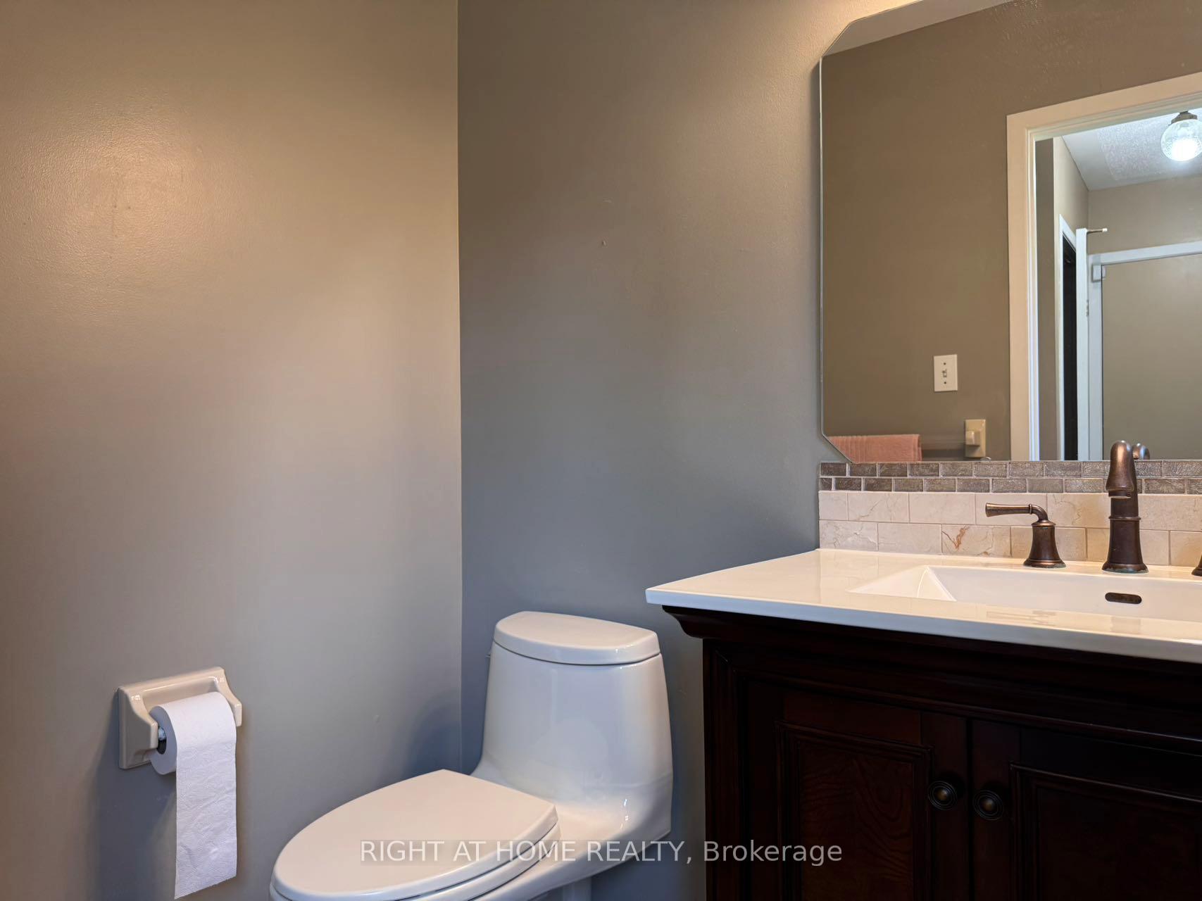 Photo 34 of 155 Springwater Drive, Ottawa, Kanata - Bridlewood — HOMEH