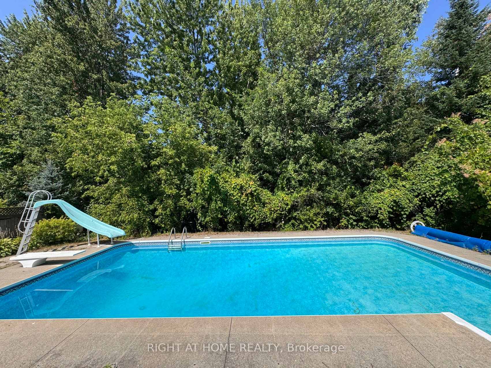 Photo 40 of 155 Springwater Drive, Ottawa, Kanata - Bridlewood — HOMEH