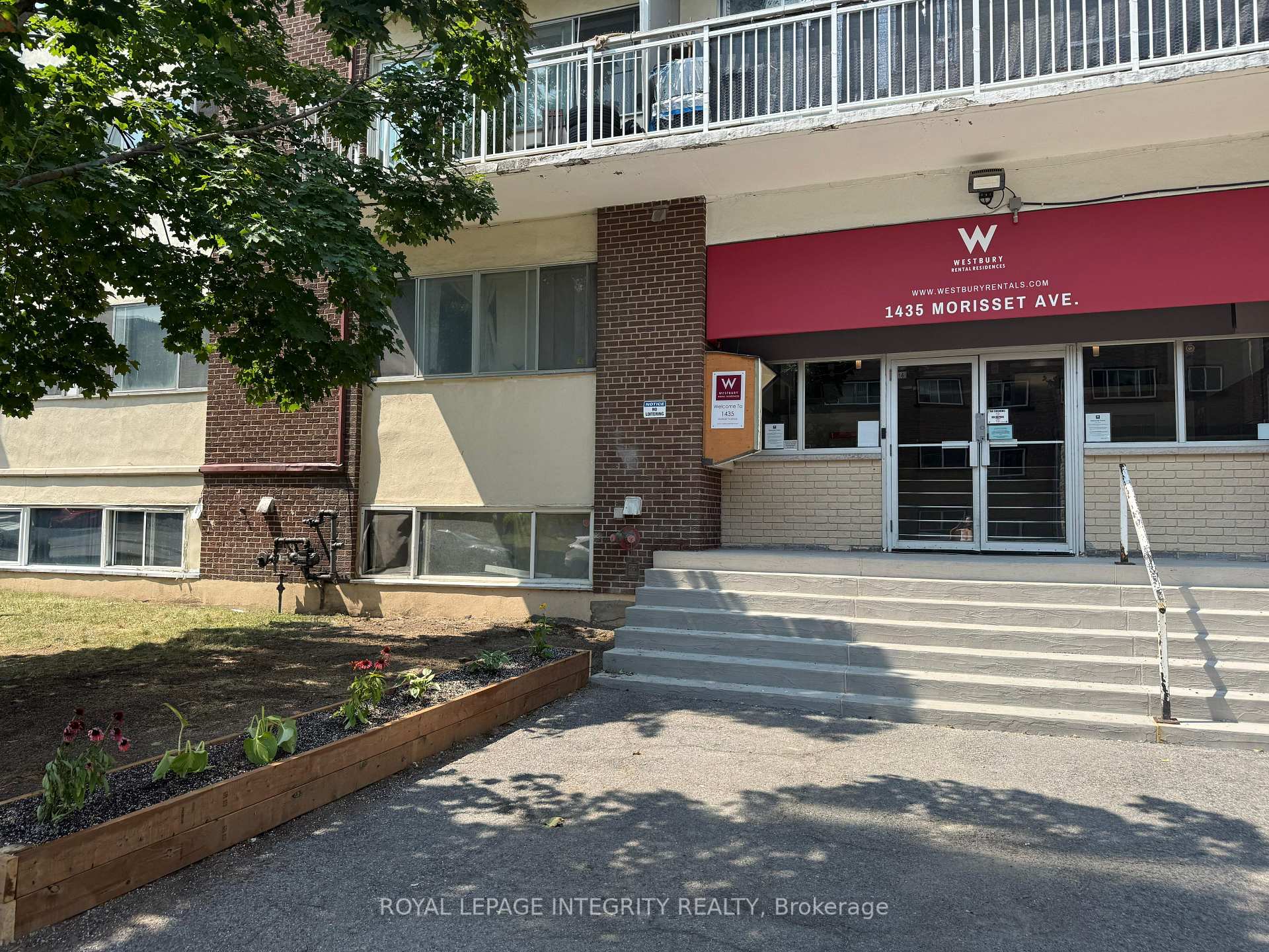 Front of Unit # 013, 1435 Morisset Avenue