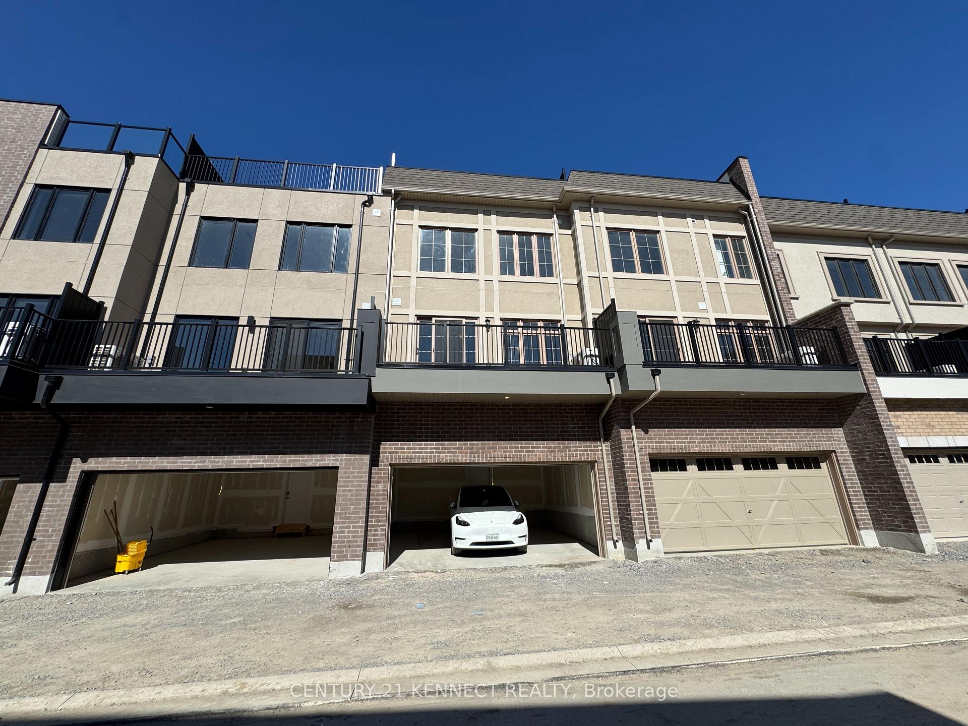 Photo 4 of 51 York Downs Boulevard, Markham, Angus Glen — HOMEH