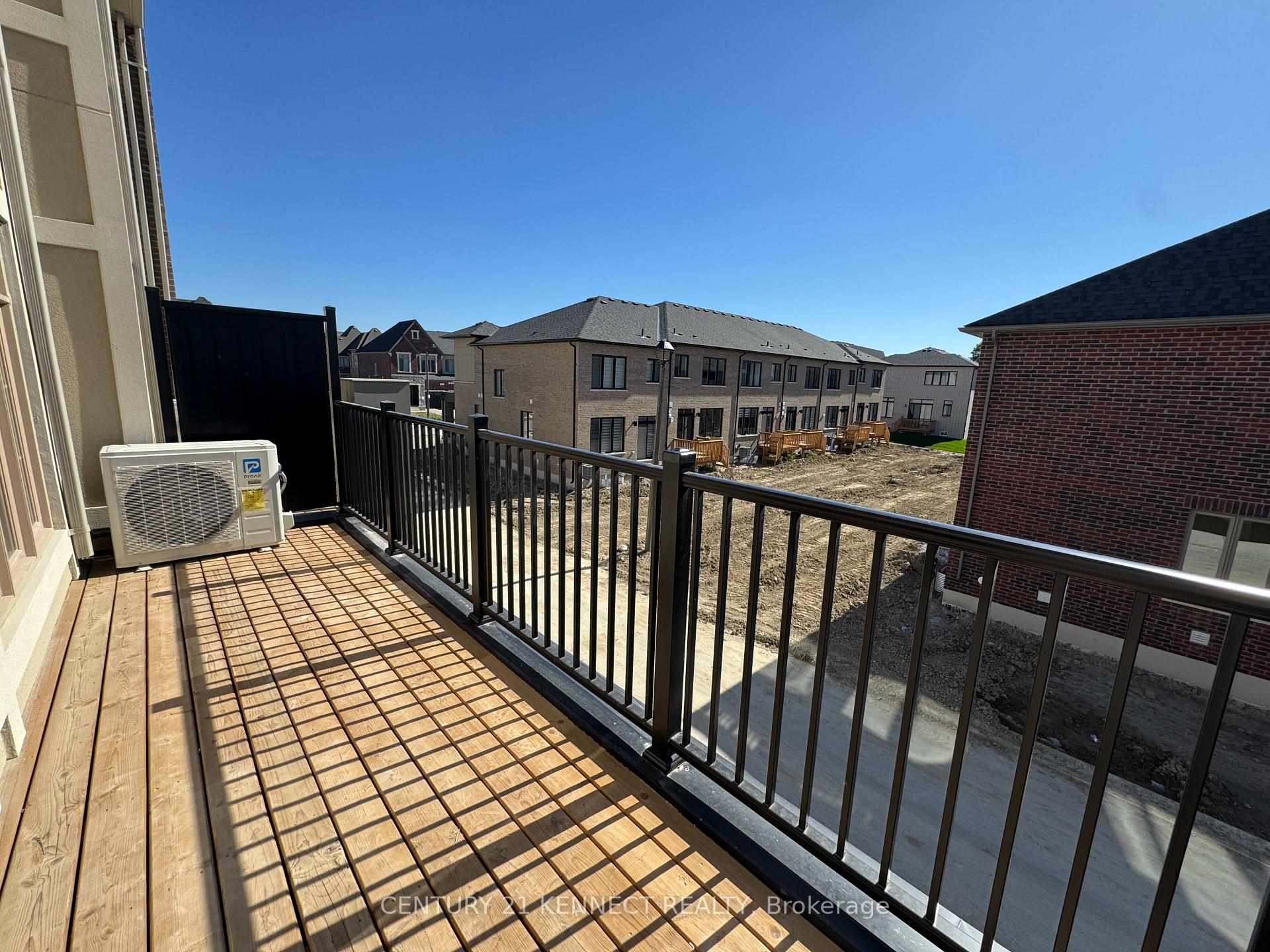 Photo 17 of 51 York Downs Boulevard, Markham, Angus Glen — HOMEH