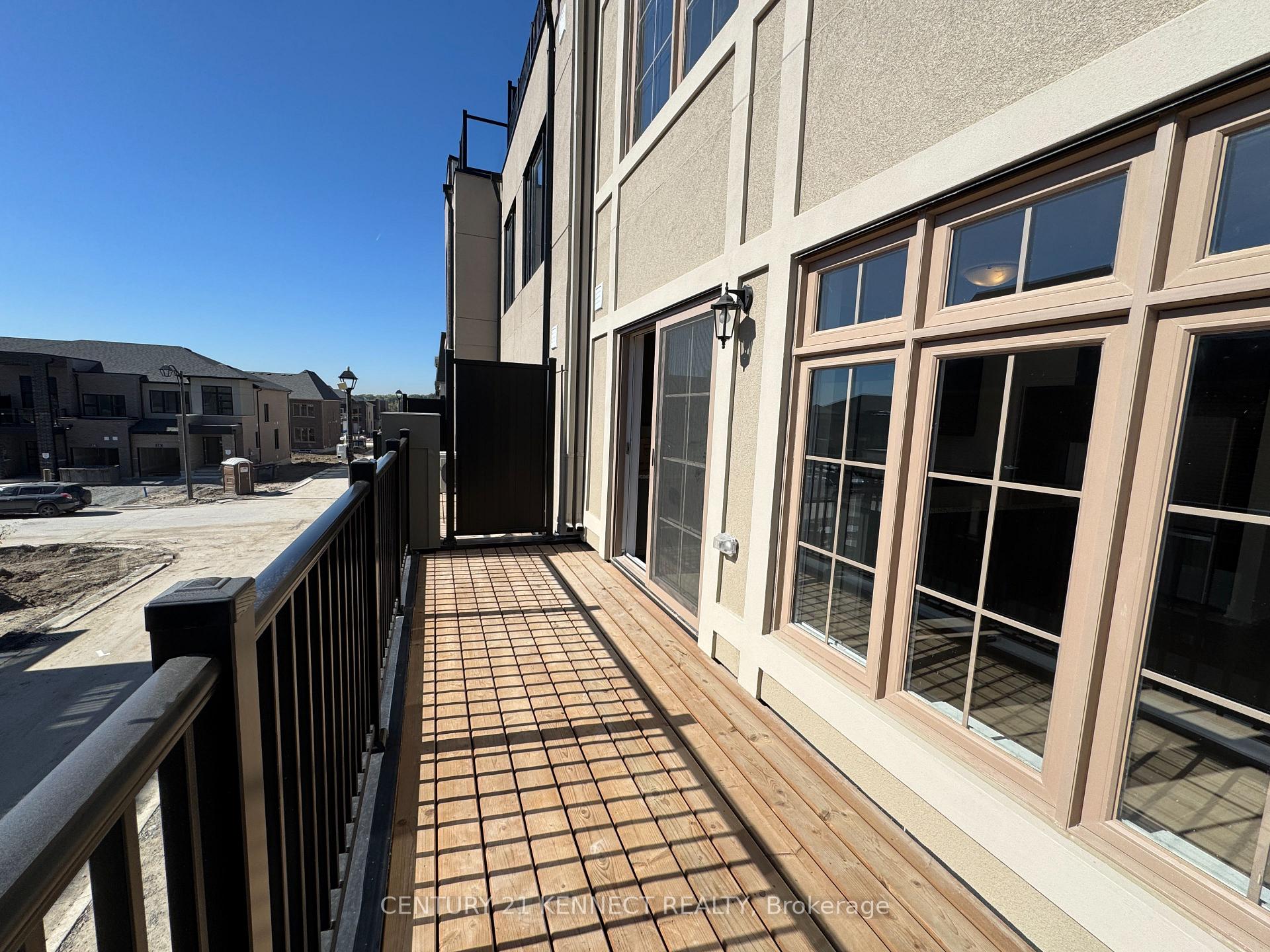 Photo 18 of 51 York Downs Boulevard, Markham, Angus Glen — HOMEH