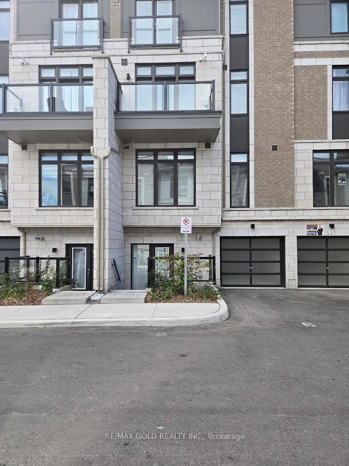 Photo 1 of Unit 202, 30 Halliford Place, Brampton, Brampton East — HOMEH