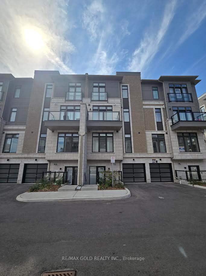 Photo 2 of Unit 202, 30 Halliford Place, Brampton, Brampton East — HOMEH
