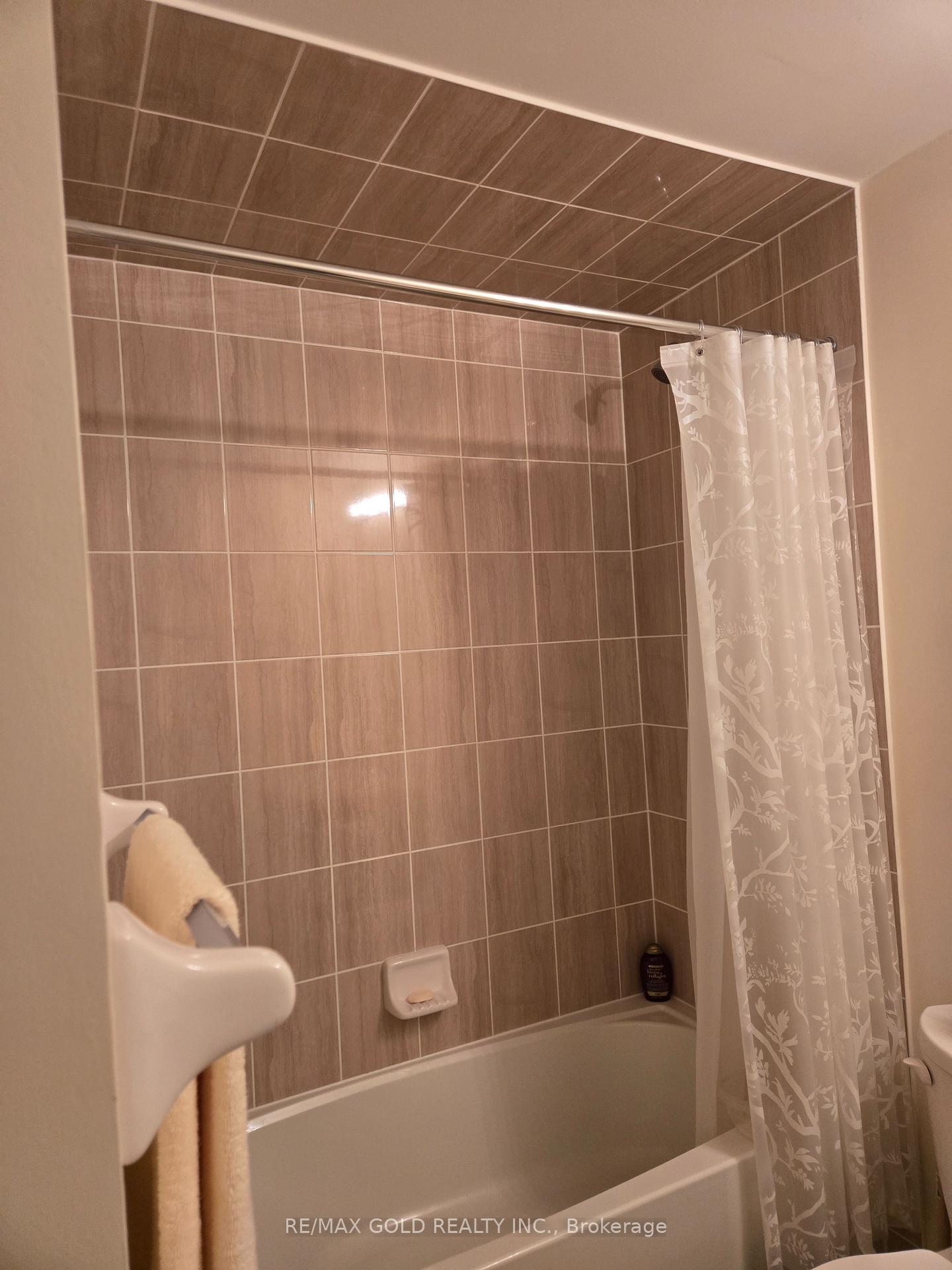 Photo 13 of Unit 202, 30 Halliford Place, Brampton, Brampton East — HOMEH