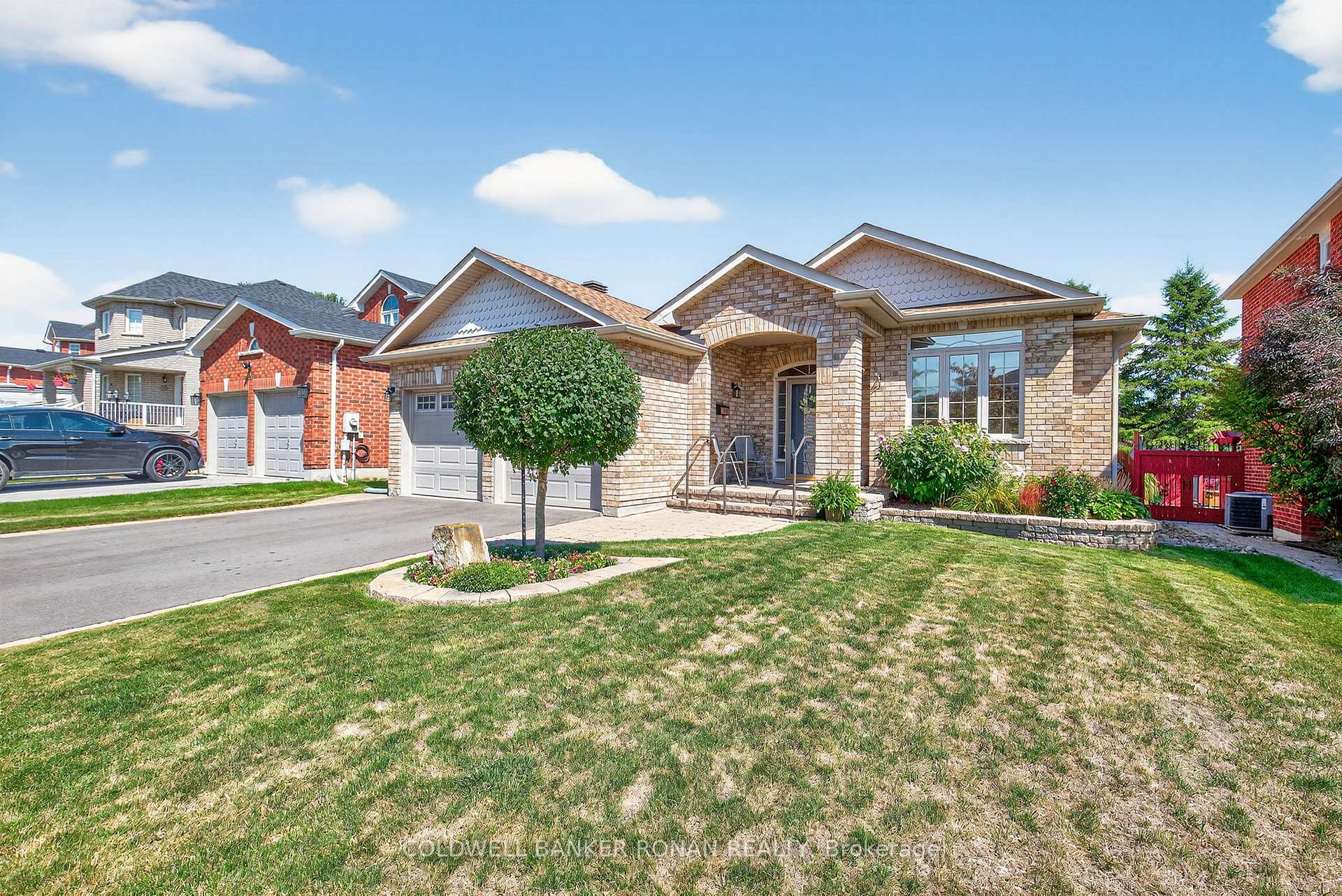 Photo 24 of 145 Buchanan Drive, New Tecumseth, Alliston — HOMEH