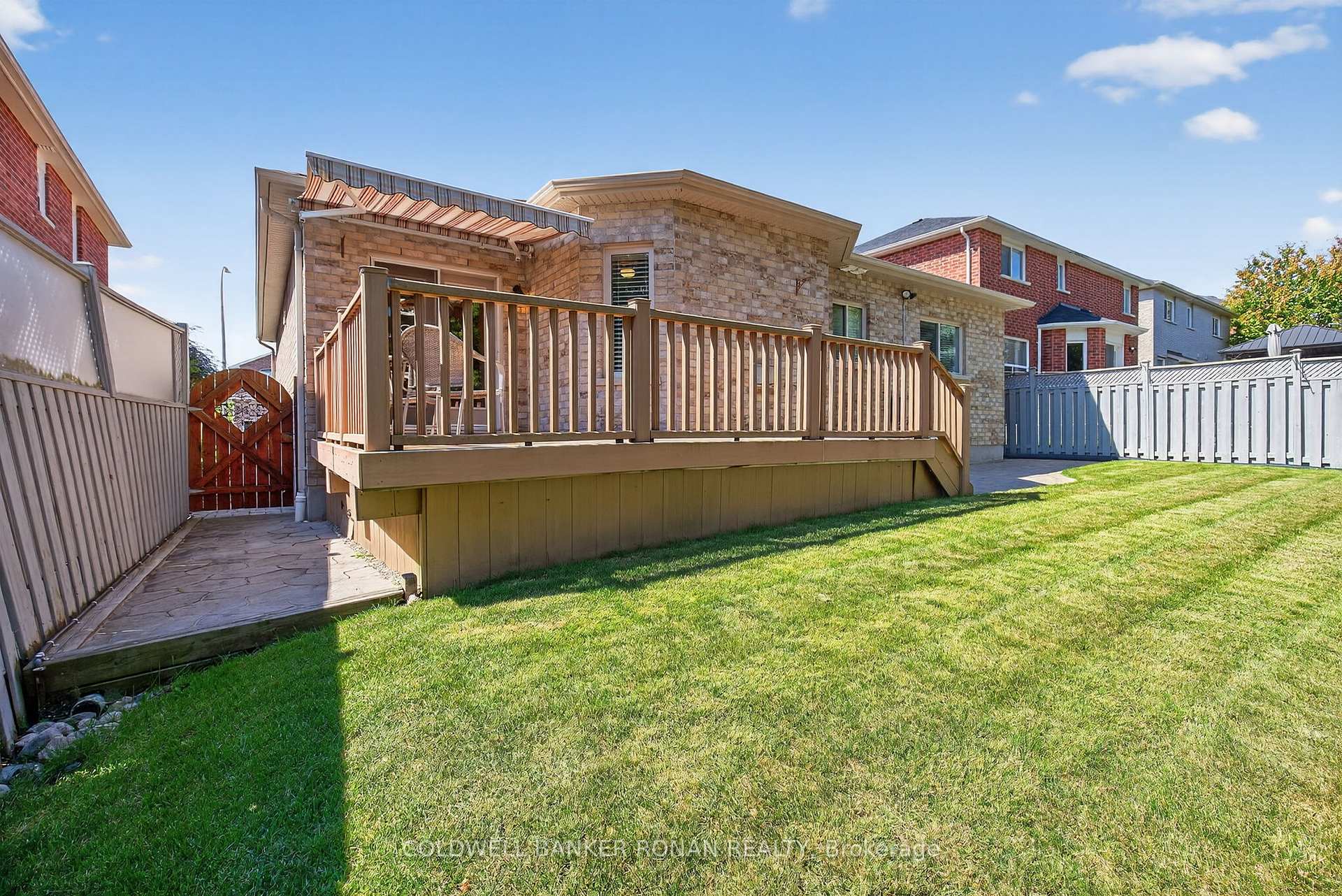 Photo 55 of 145 Buchanan Drive, New Tecumseth, Alliston — HOMEH