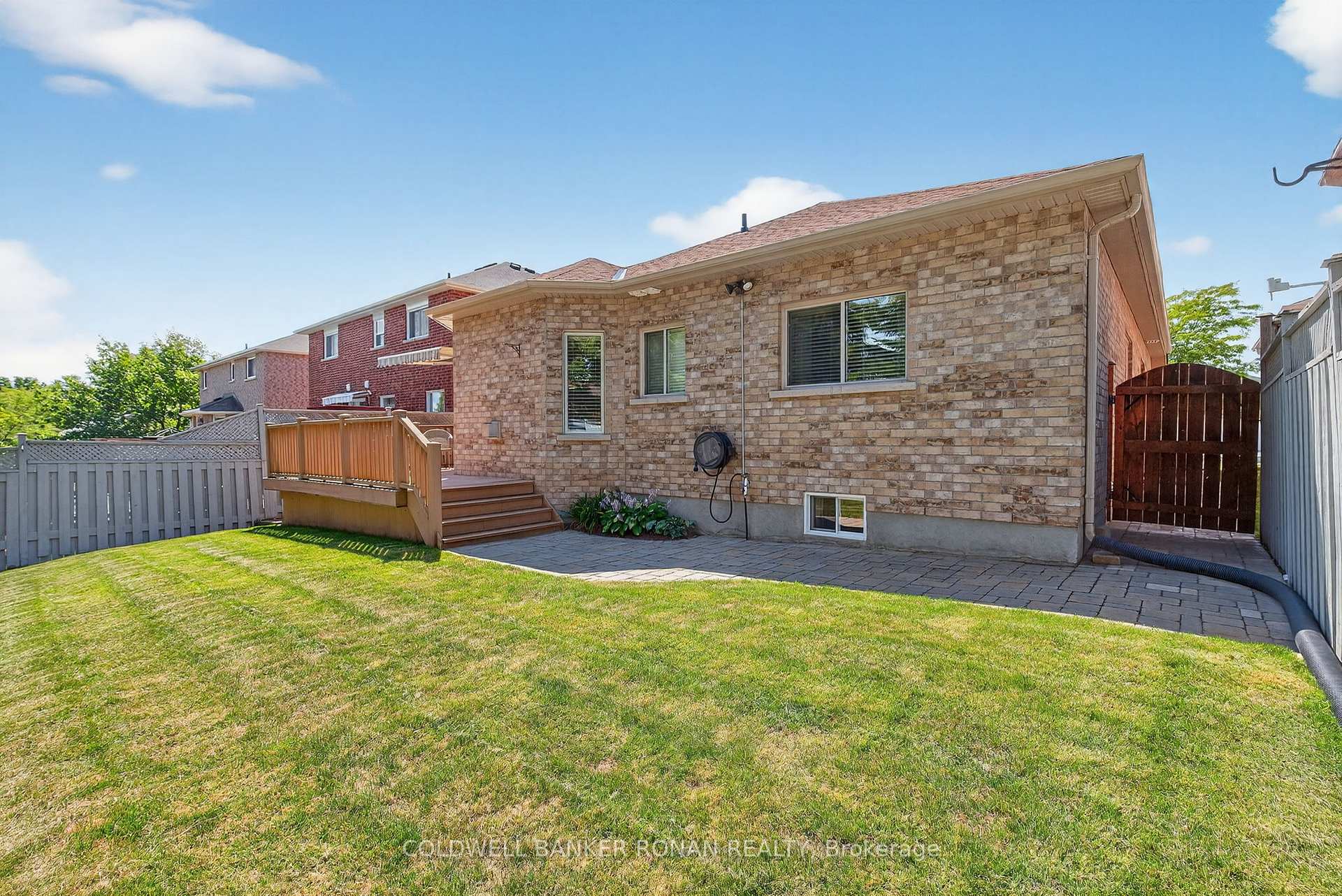 Photo 57 of 145 Buchanan Drive, New Tecumseth, Alliston — HOMEH
