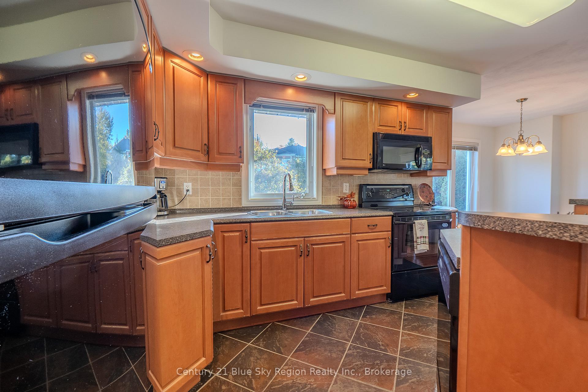 Photo 6 of 181 Pleasantview Place, Callander — HOMEH