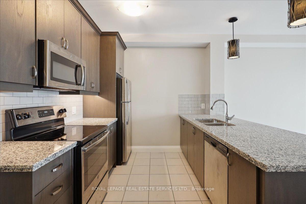Photo 10 of Unit 920, 118 King Street E, Hamilton, Beasley — HOMEH