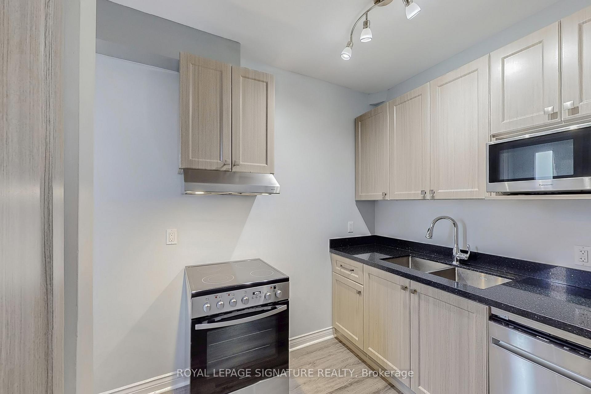 Photo 8 of Unit 1, 427 Danforth Avenue, Toronto, North Riverdale — HOMEH
