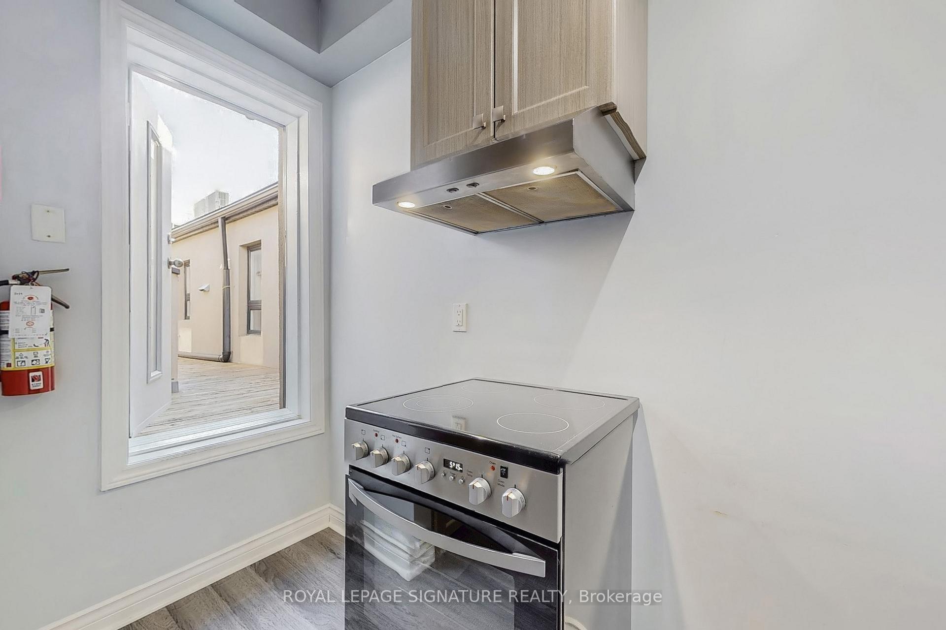 Photo 10 of Unit 1, 427 Danforth Avenue, Toronto, North Riverdale — HOMEH