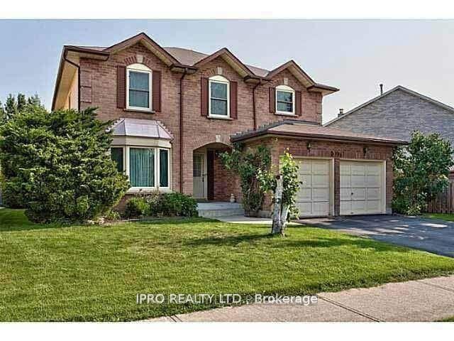 Front of 3271 Mead Crescent