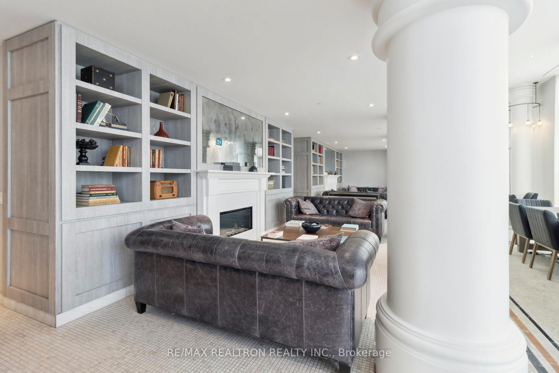 Photo 6 of Unit 2207, 33 Helendale Avenue, Toronto, Yonge-Eglinton — HOMEH