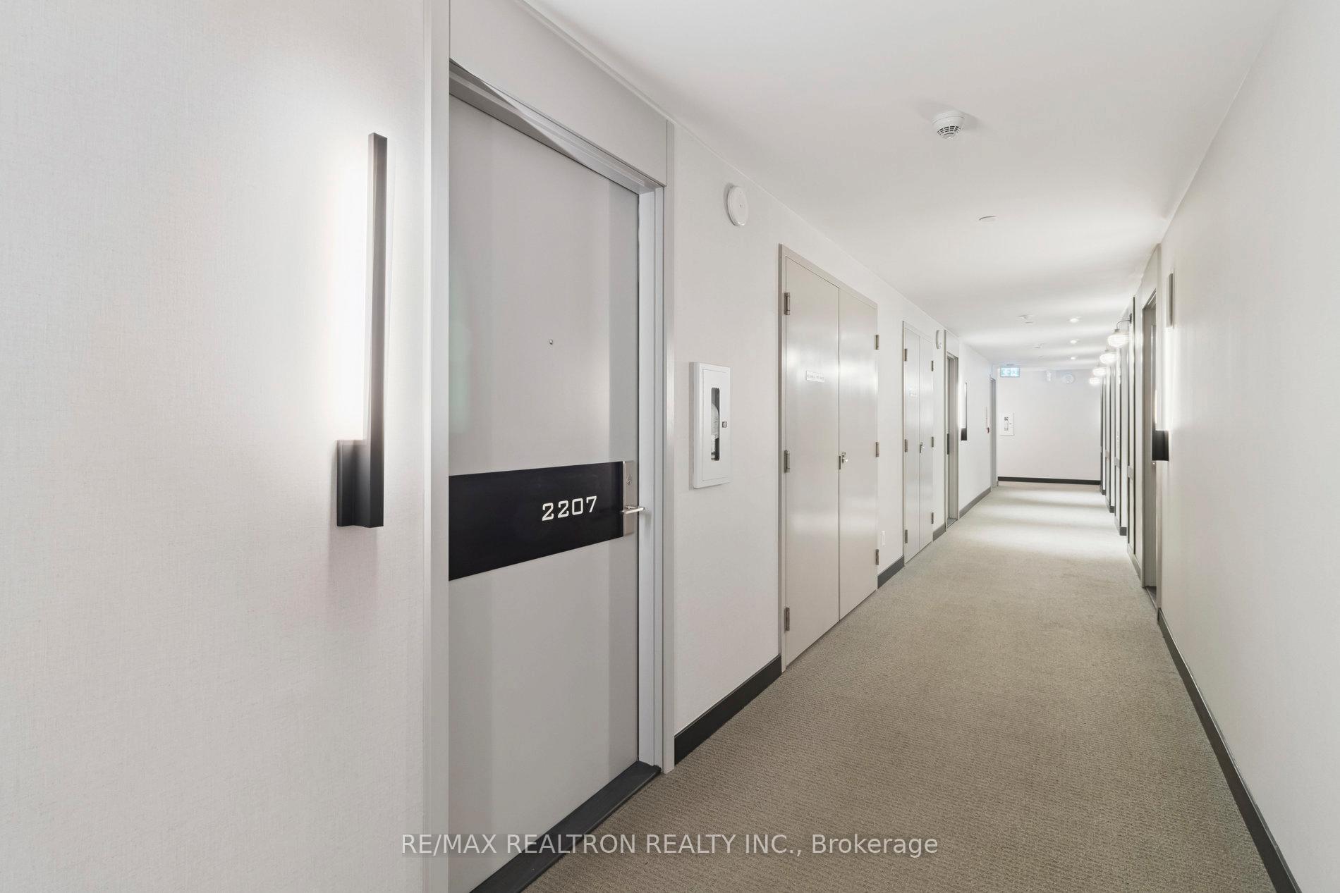 Photo 9 of Unit 2207, 33 Helendale Avenue, Toronto, Yonge-Eglinton — HOMEH