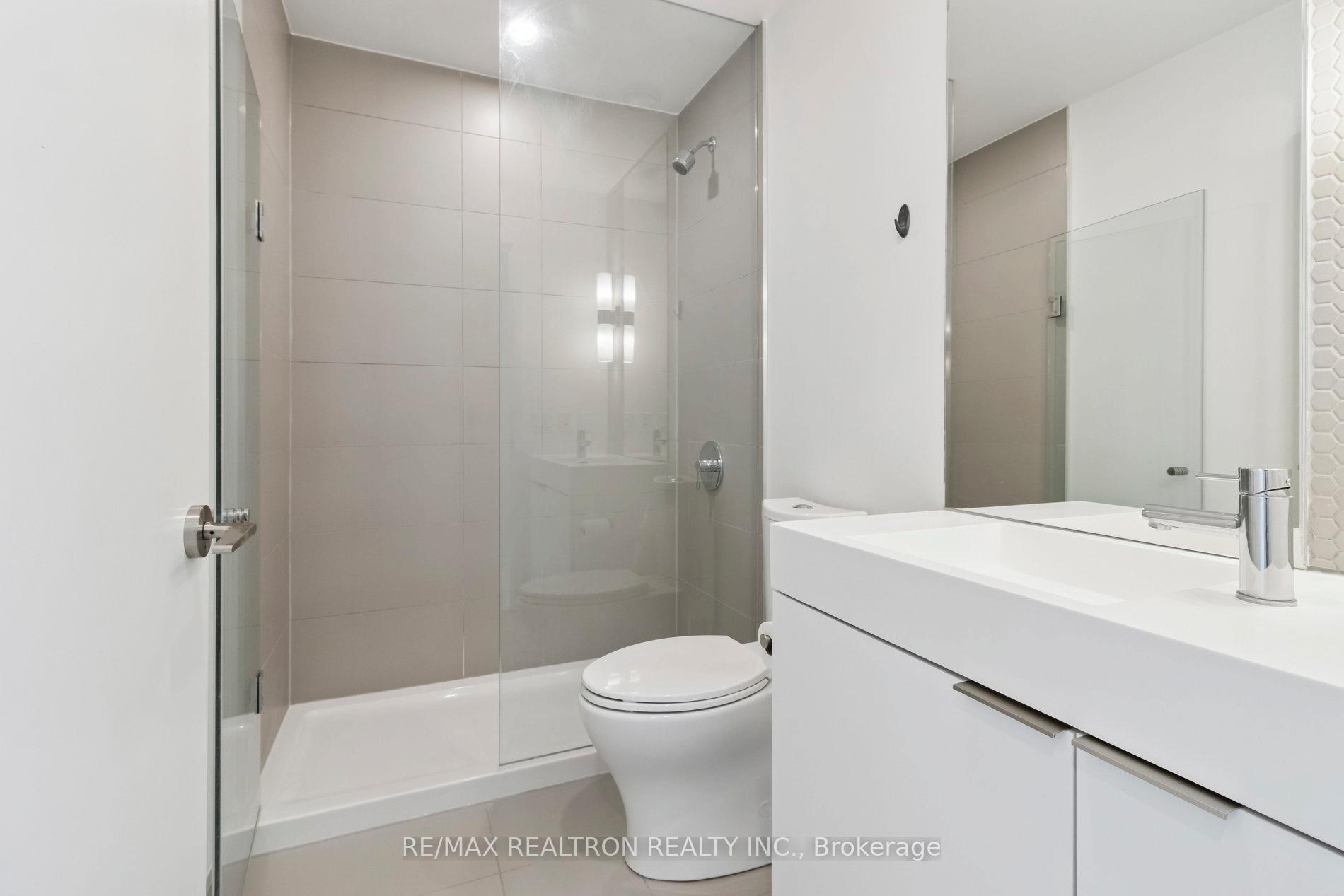 Photo 17 of Unit 2207, 33 Helendale Avenue, Toronto, Yonge-Eglinton — HOMEH