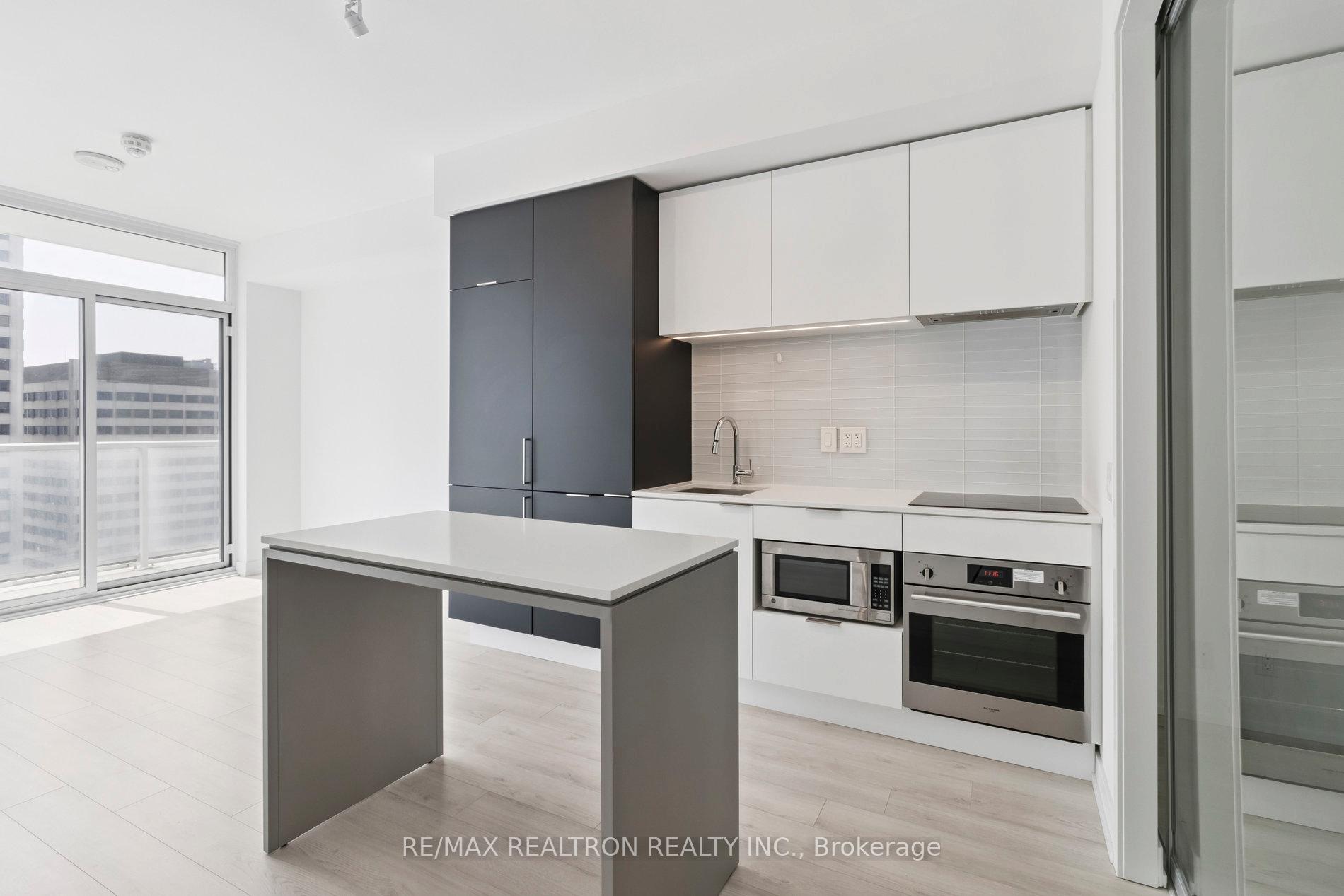 Photo 24 of Unit 2207, 33 Helendale Avenue, Toronto, Yonge-Eglinton — HOMEH