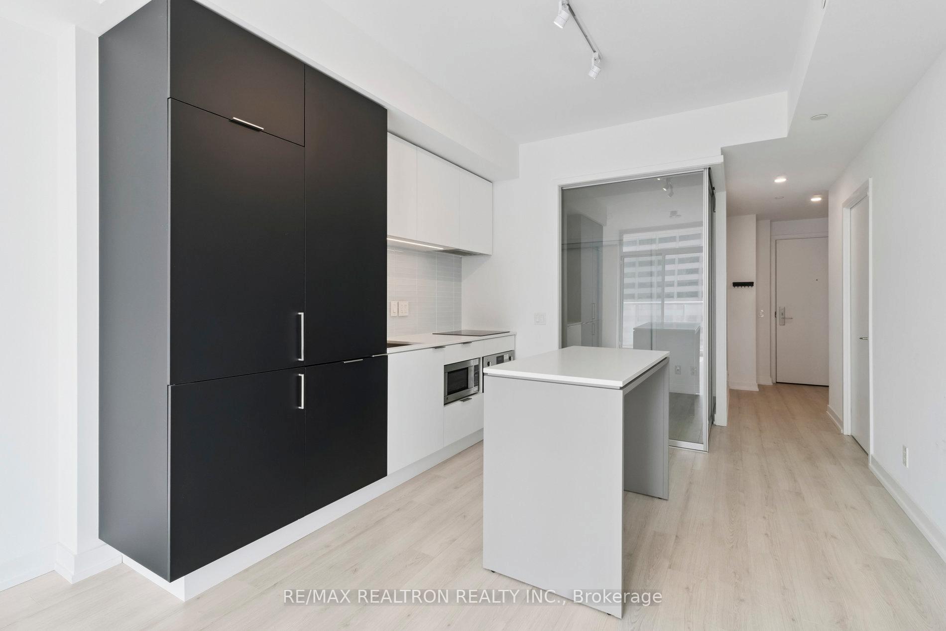Photo 26 of Unit 2207, 33 Helendale Avenue, Toronto, Yonge-Eglinton — HOMEH