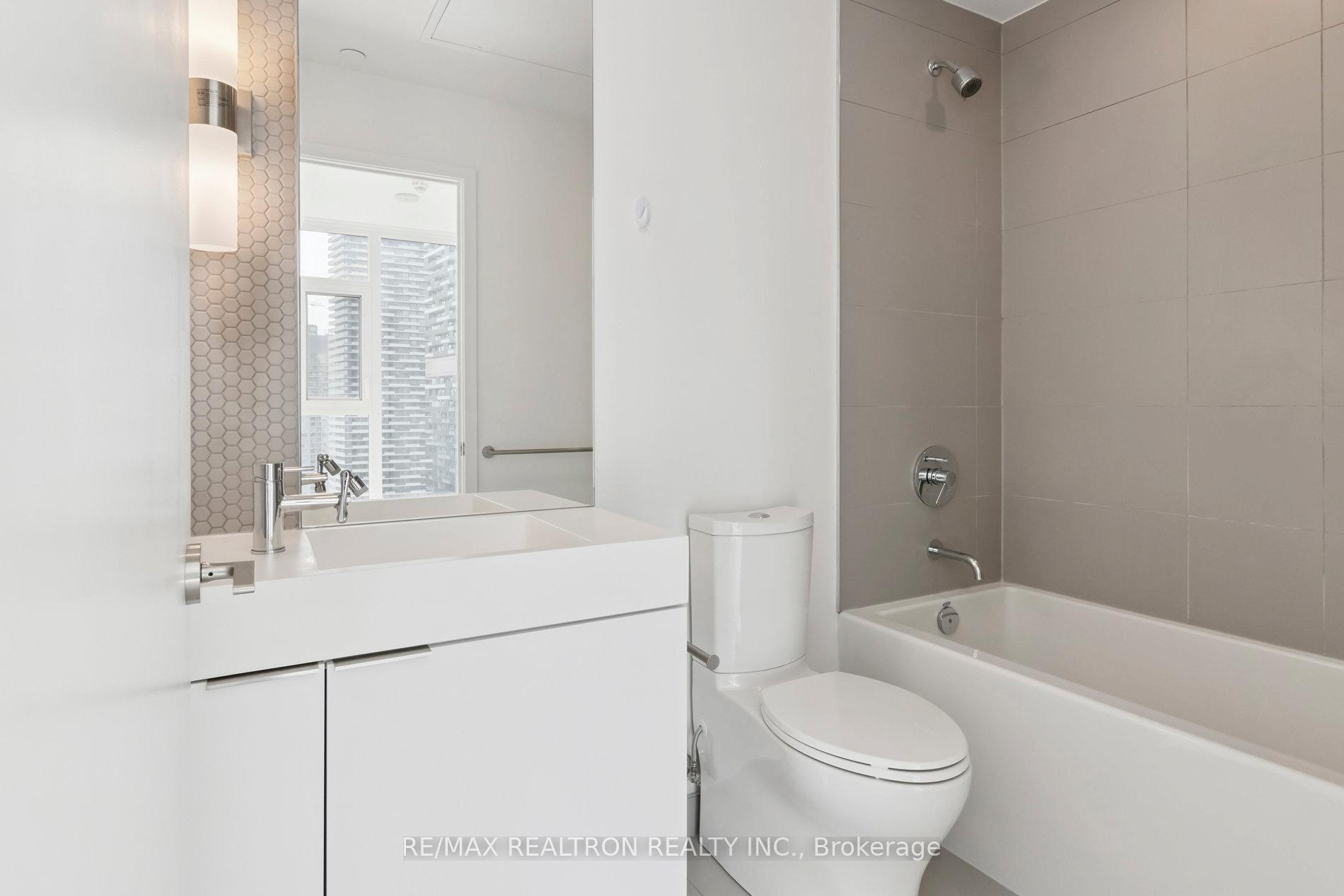 Photo 43 of Unit 2207, 33 Helendale Avenue, Toronto, Yonge-Eglinton — HOMEH