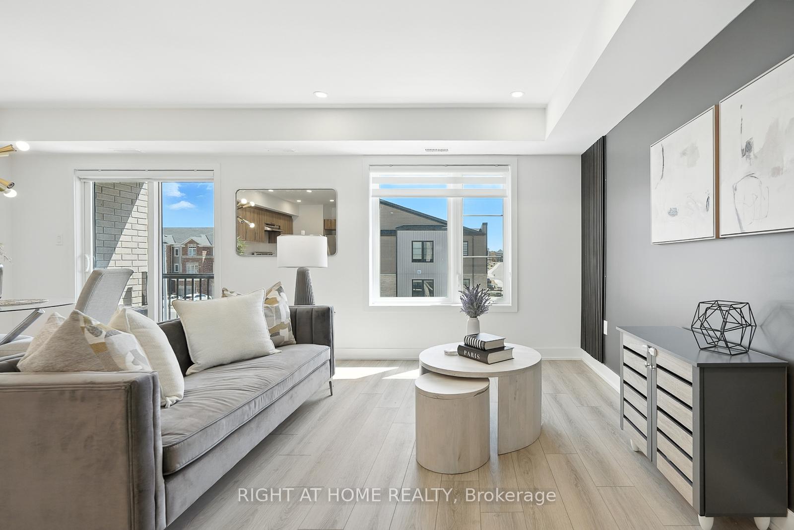 Photo 14 of Unit 3, 53 Pumpkin Corner Crescent, Barrie, Innis-Shore — HOMEH