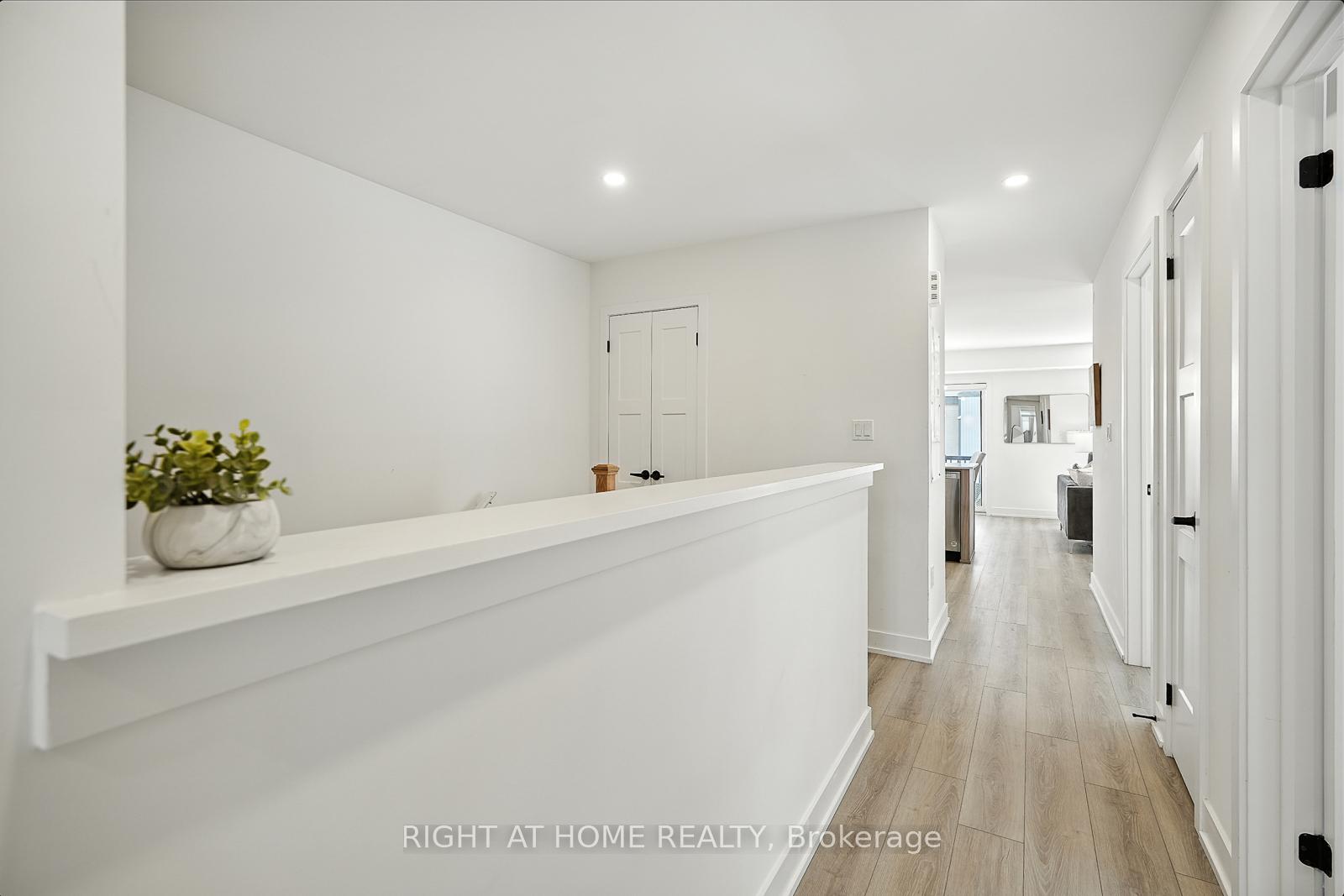 Photo 22 of Unit 3, 53 Pumpkin Corner Crescent, Barrie, Innis-Shore — HOMEH
