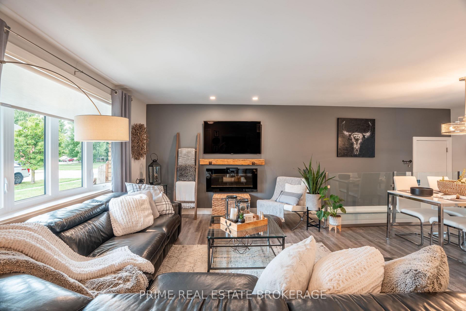 Photo 5 of 94 John Street E, South Huron, Exeter — HOMEH