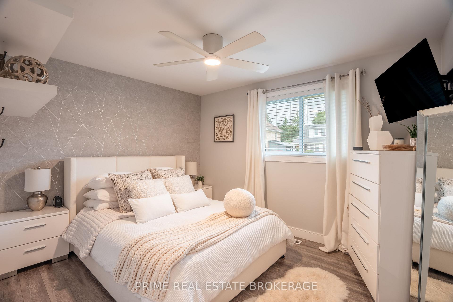 Photo 10 of 94 John Street E, South Huron, Exeter — HOMEH