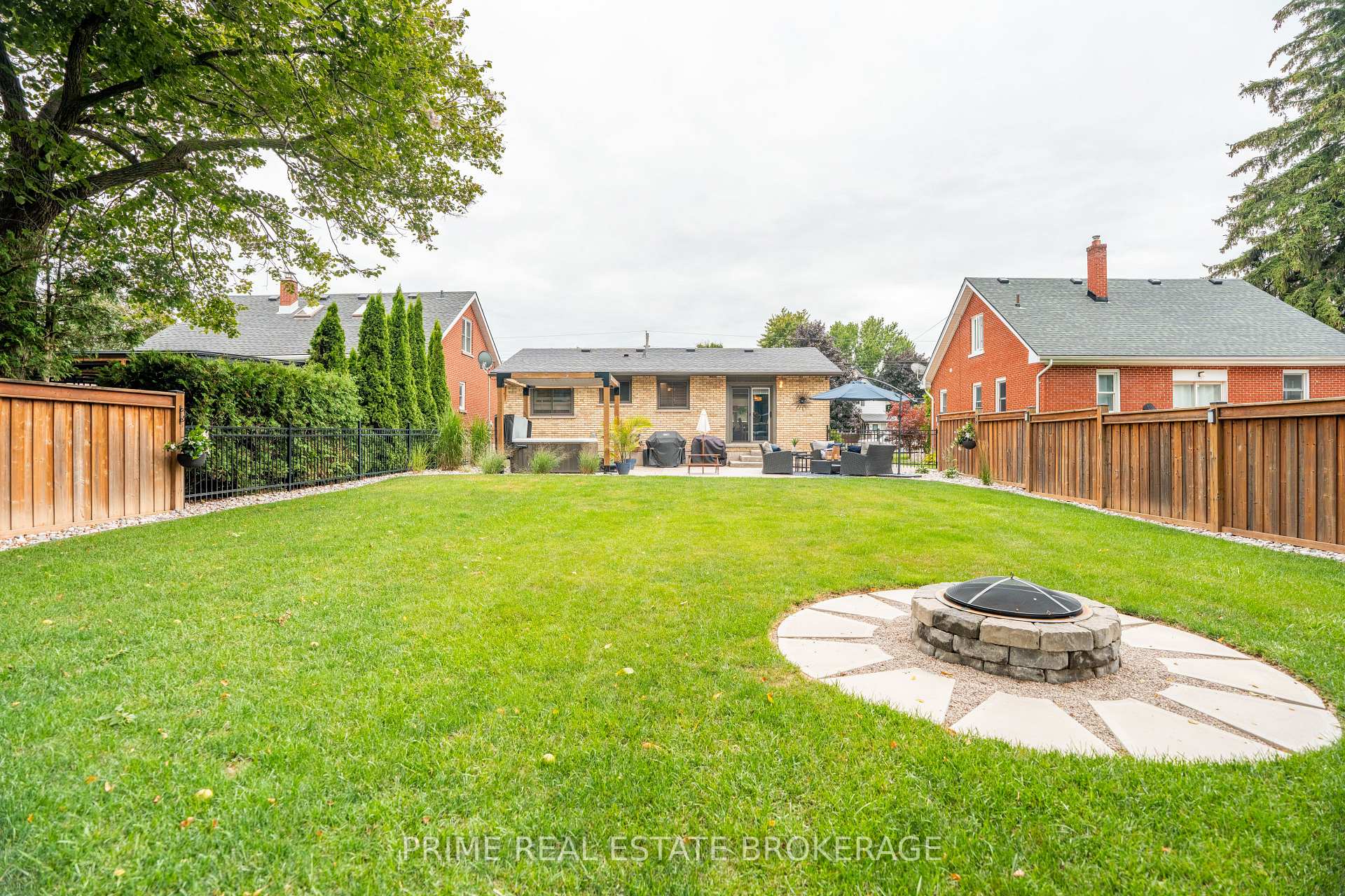 Photo 23 of 94 John Street E, South Huron, Exeter — HOMEH