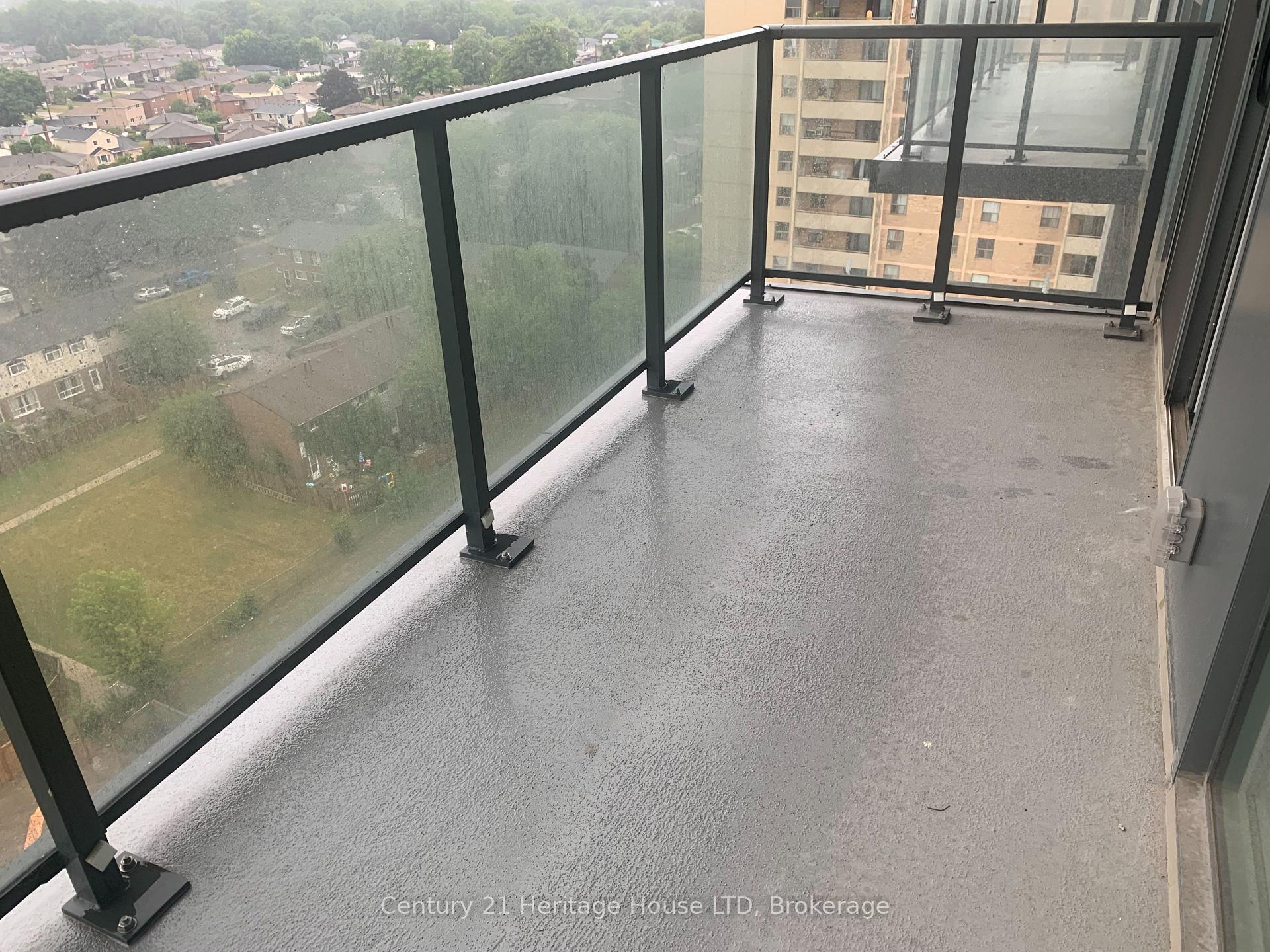 Photo 13 of Unit 1105, 2782 Barton Street, Hamilton, Riverdale — HOMEH