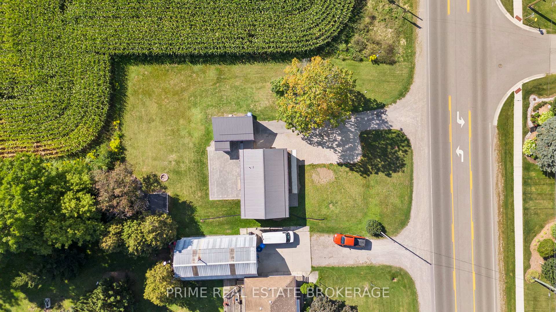 Photo 4 of 28346 Centre Road, Strathroy-Caradoc, Rural Strathroy-Caradoc — HOMEH