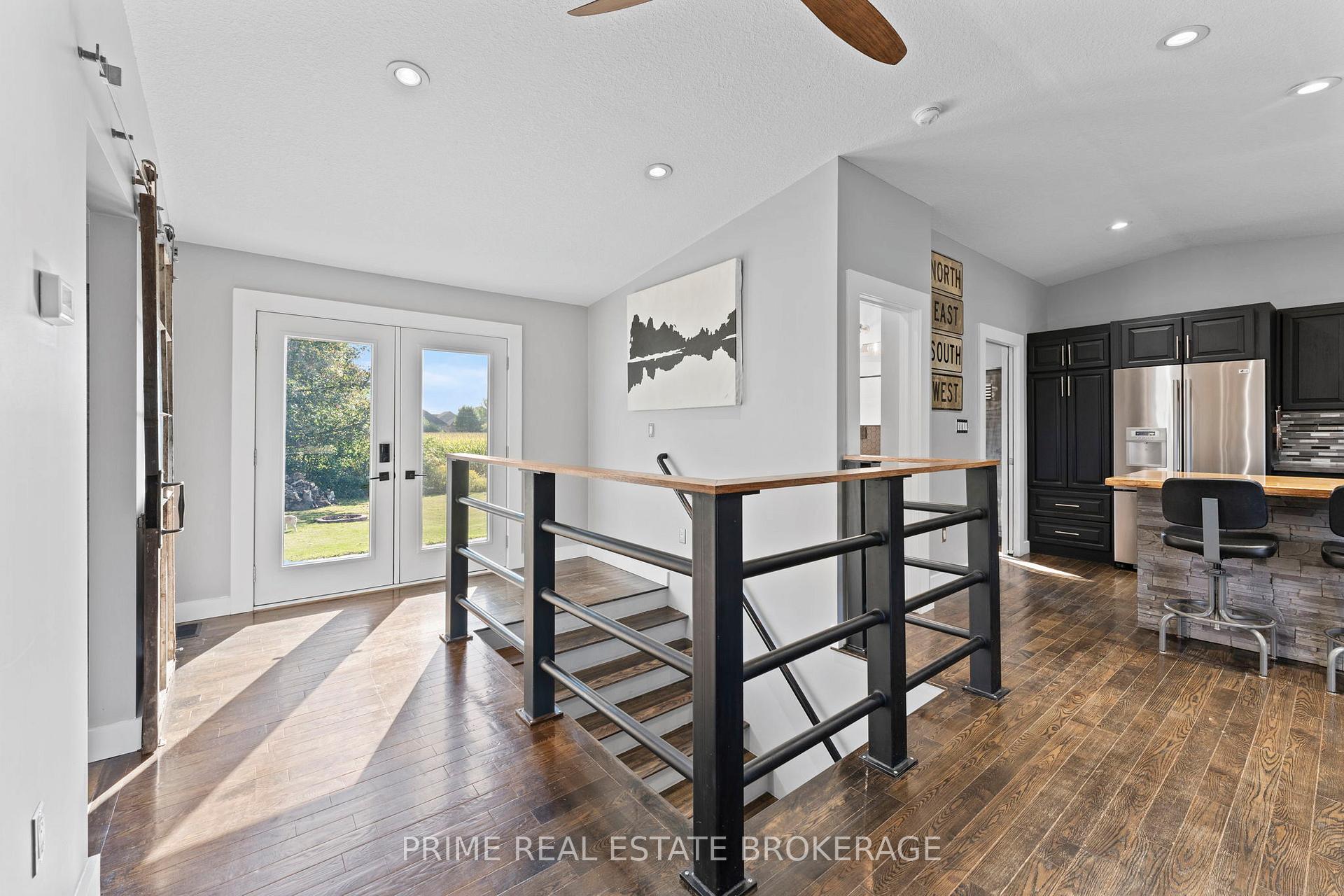 Photo 13 of 28346 Centre Road, Strathroy-Caradoc, Rural Strathroy-Caradoc — HOMEH