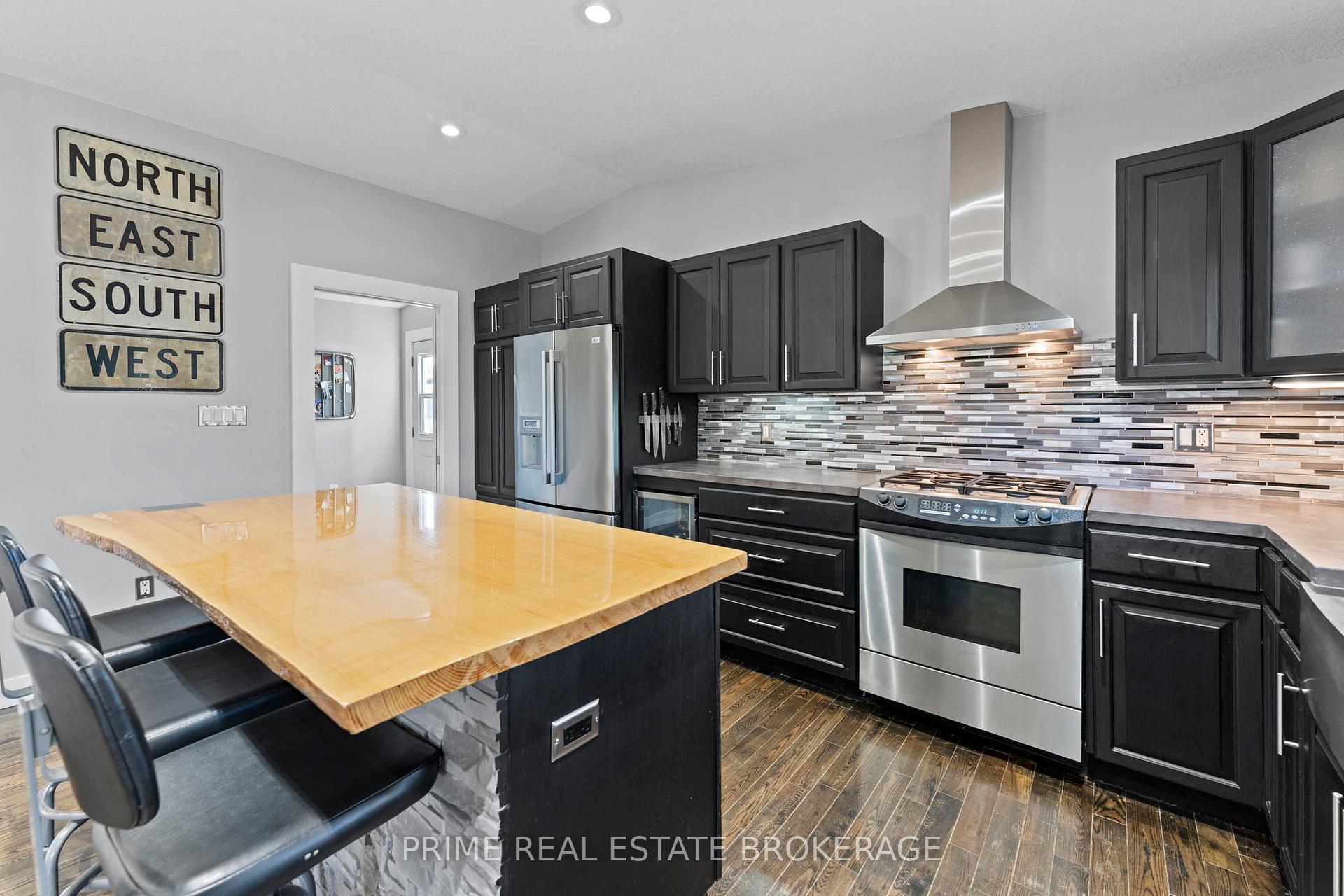 Photo 31 of 28346 Centre Road, Strathroy-Caradoc, Rural Strathroy-Caradoc — HOMEH