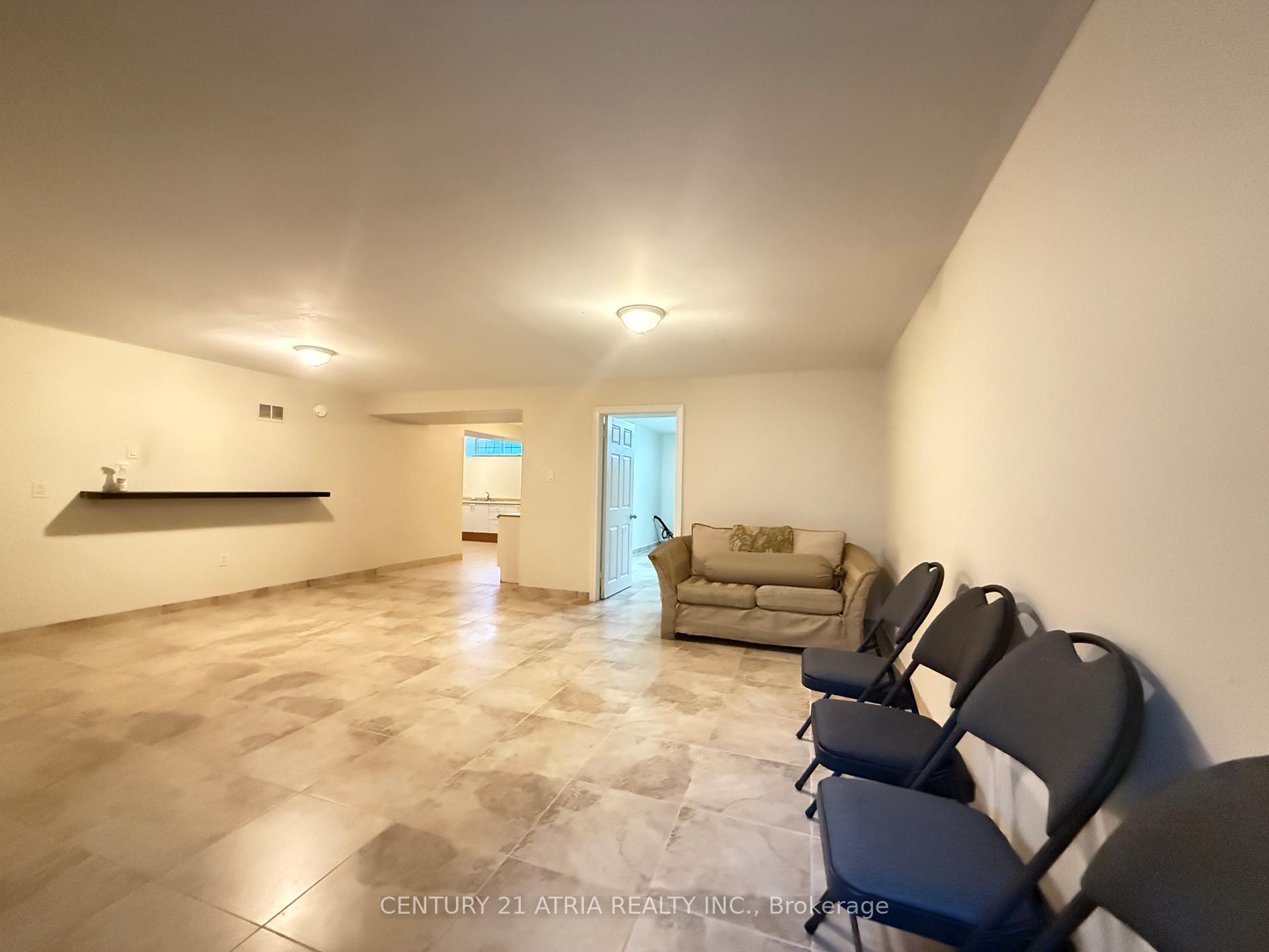 Photo 4 of Unit Bsmt, 94 Kings Crescent, Ajax, South East — HOMEH