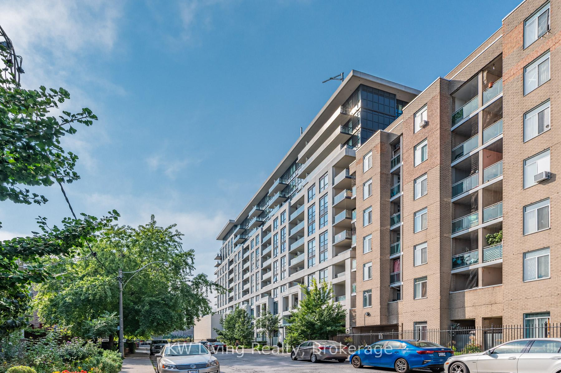 Front of Unit 805, 8 Trent Avenue