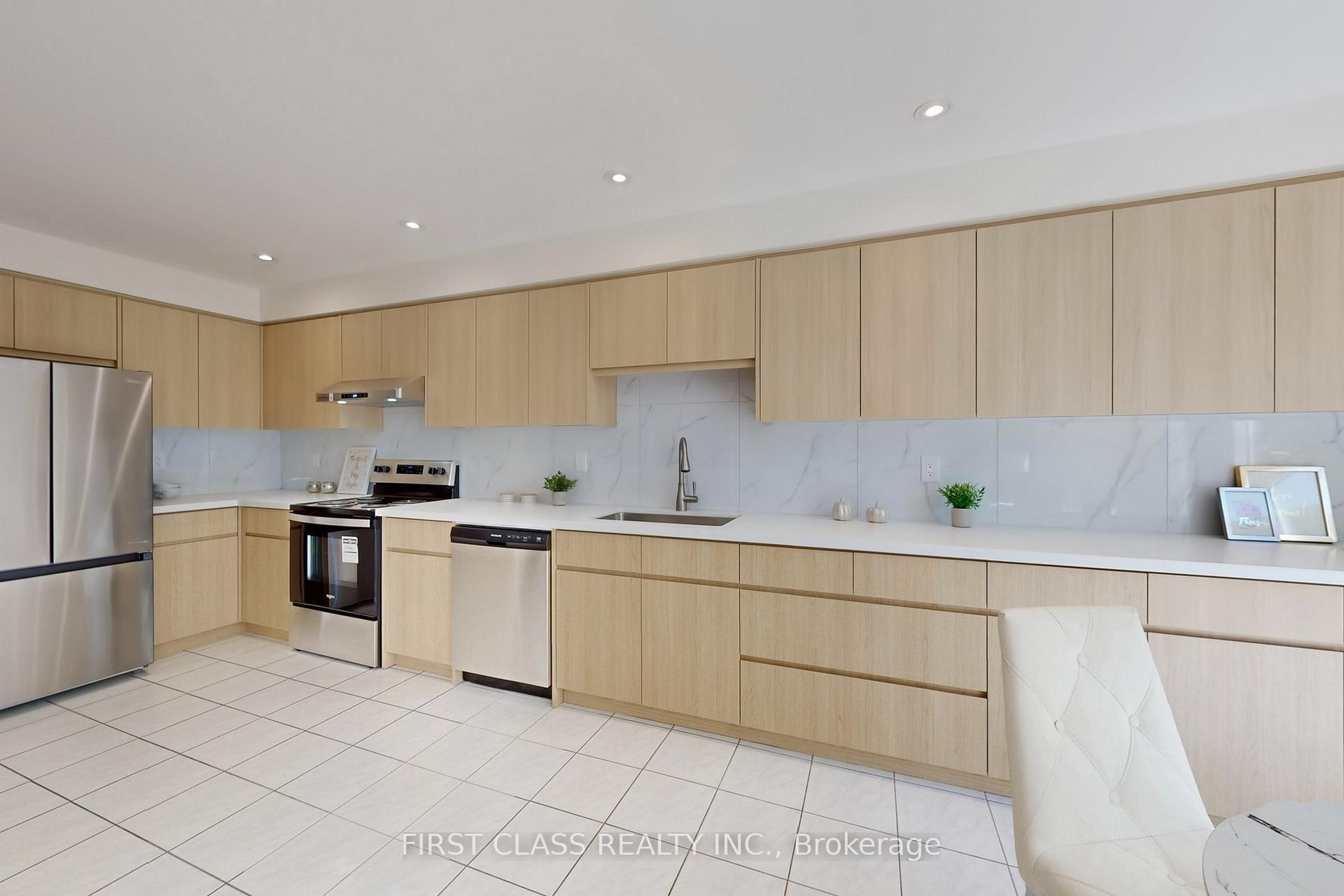 Photo 8 of 53 Manston Crescent, Markham, Milliken Mills East — HOMEH