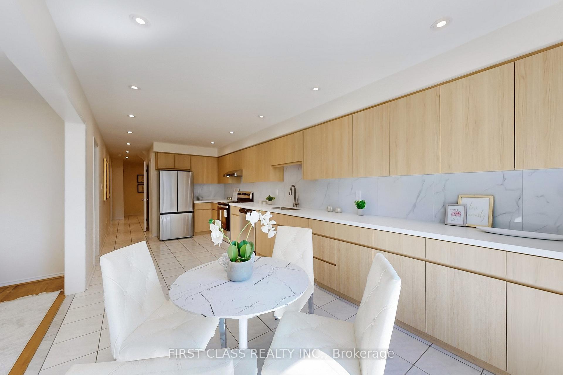 Photo 9 of 53 Manston Crescent, Markham, Milliken Mills East — HOMEH