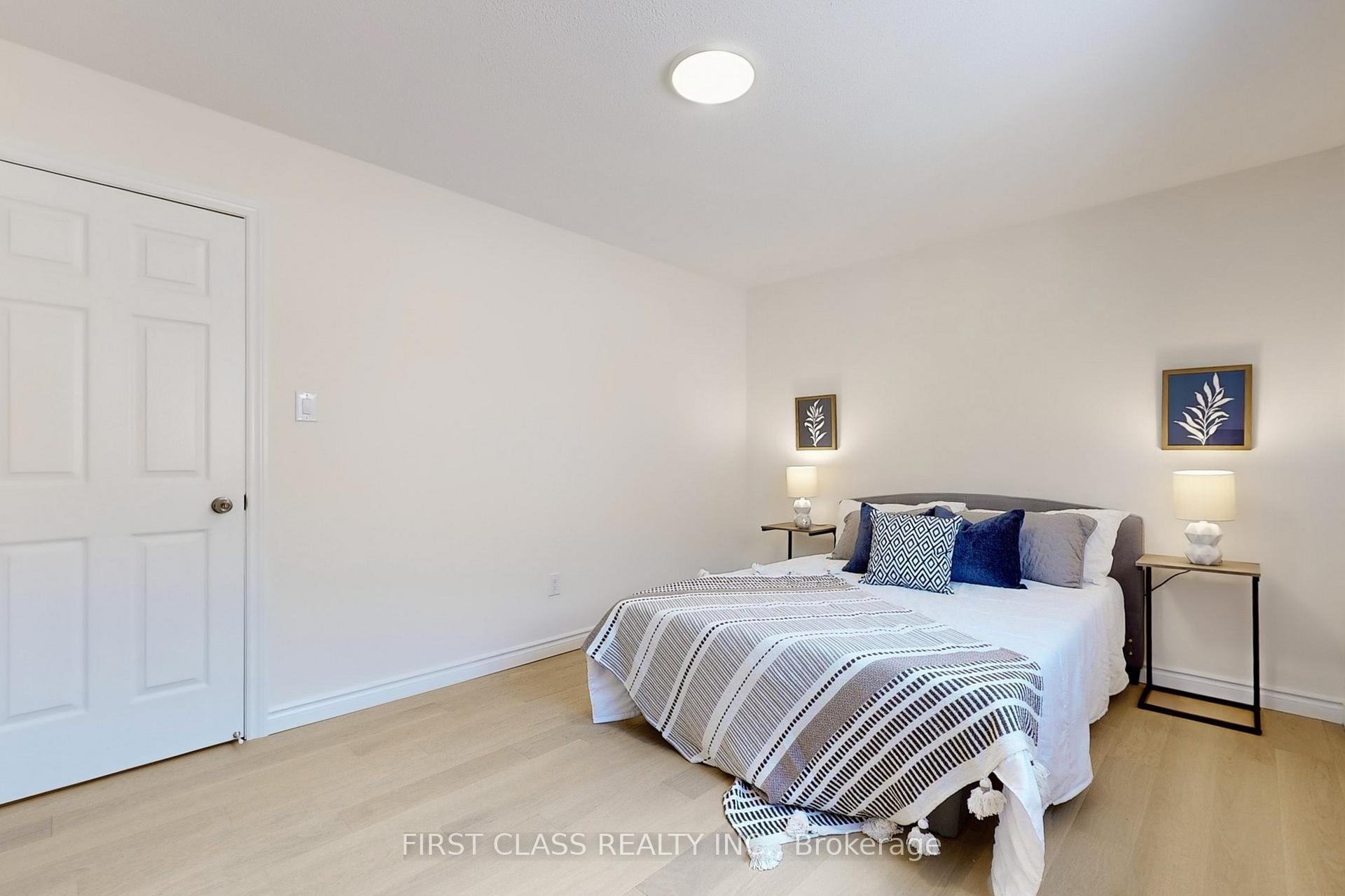 Photo 23 of 53 Manston Crescent, Markham, Milliken Mills East — HOMEH