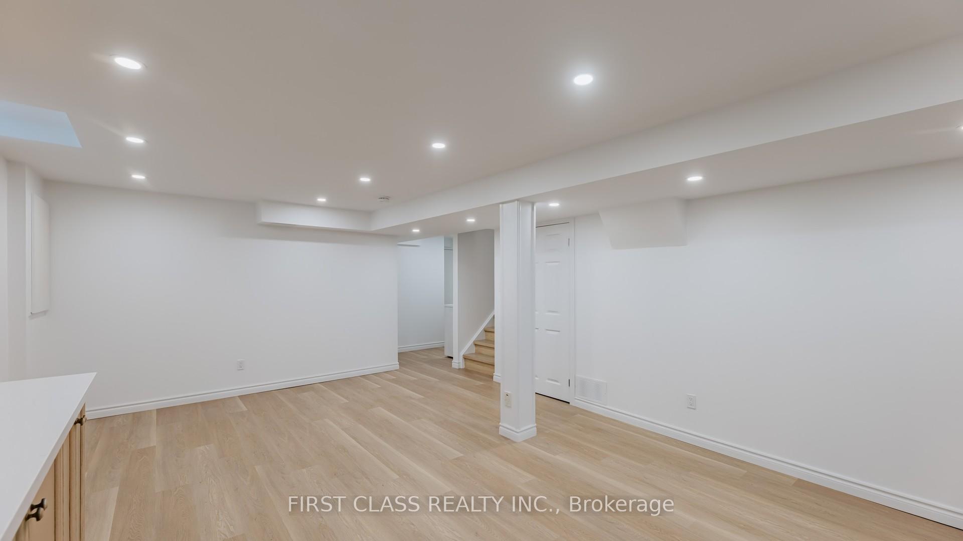 Photo 36 of 53 Manston Crescent, Markham, Milliken Mills East — HOMEH