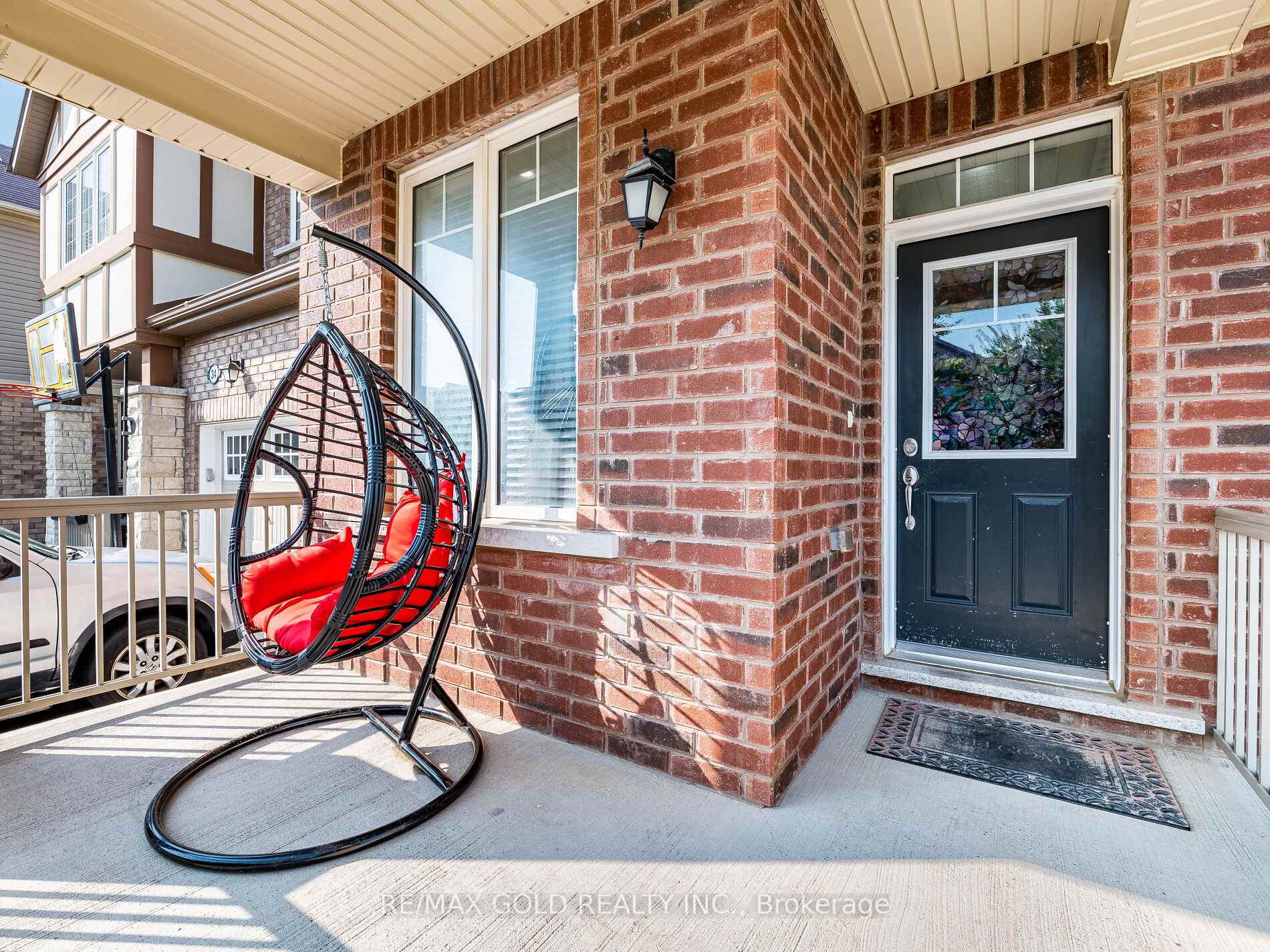 Photo 3 of 36 Feeder Street, Brampton, Northwest Brampton — HOMEH