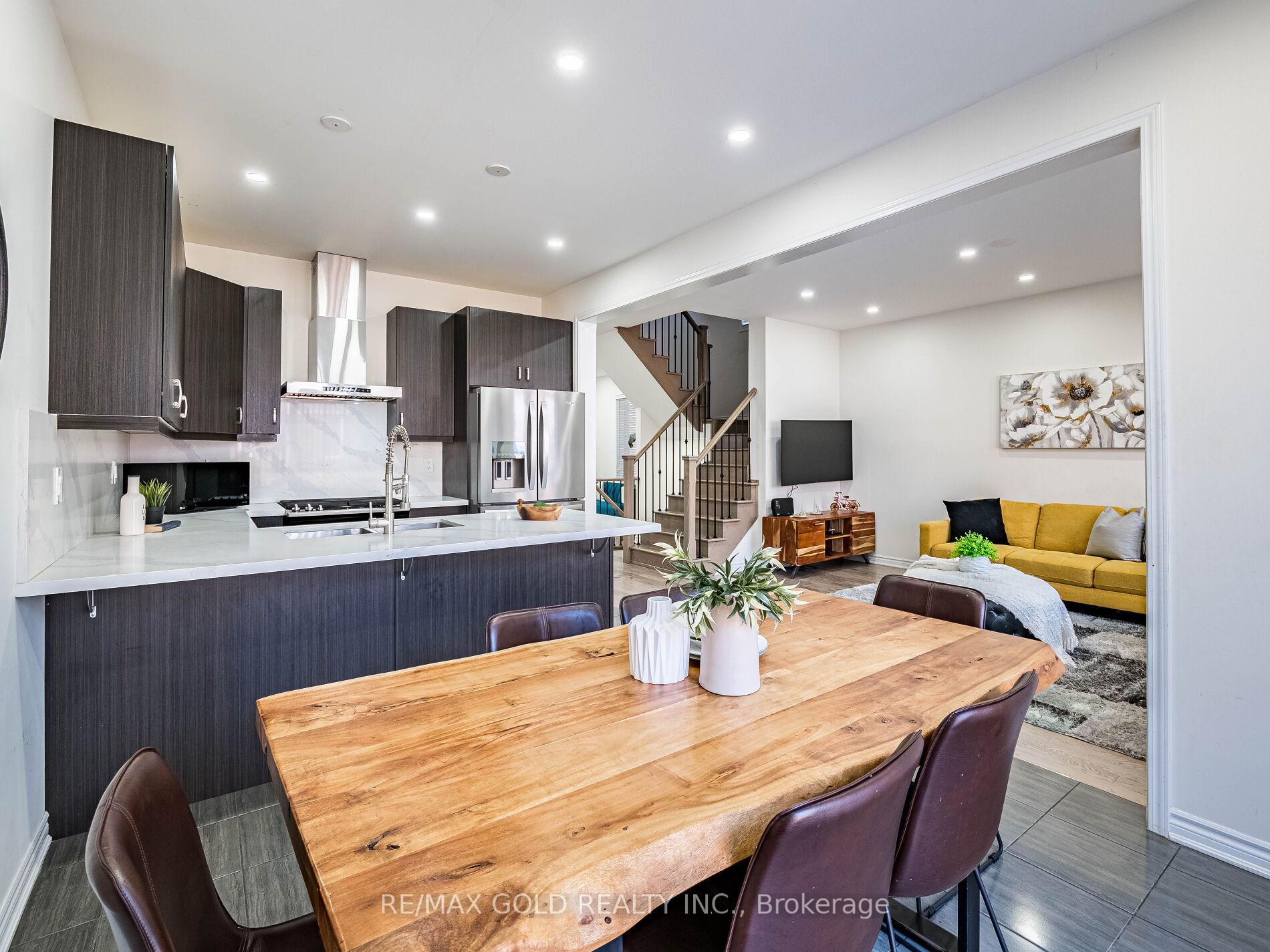 Photo 17 of 36 Feeder Street, Brampton, Northwest Brampton — HOMEH