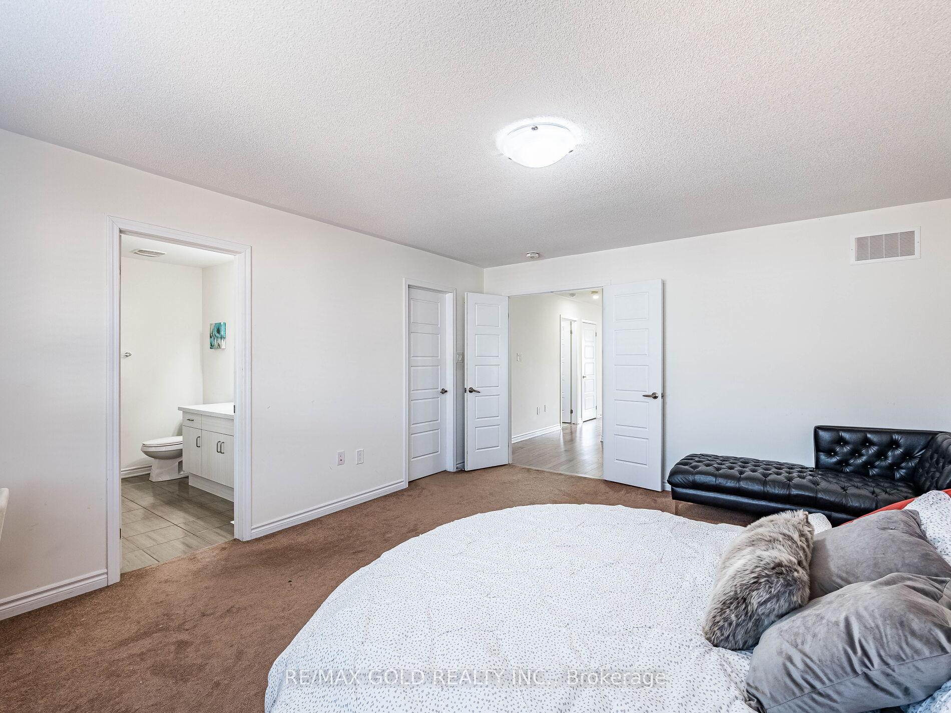 Photo 19 of 36 Feeder Street, Brampton, Northwest Brampton — HOMEH