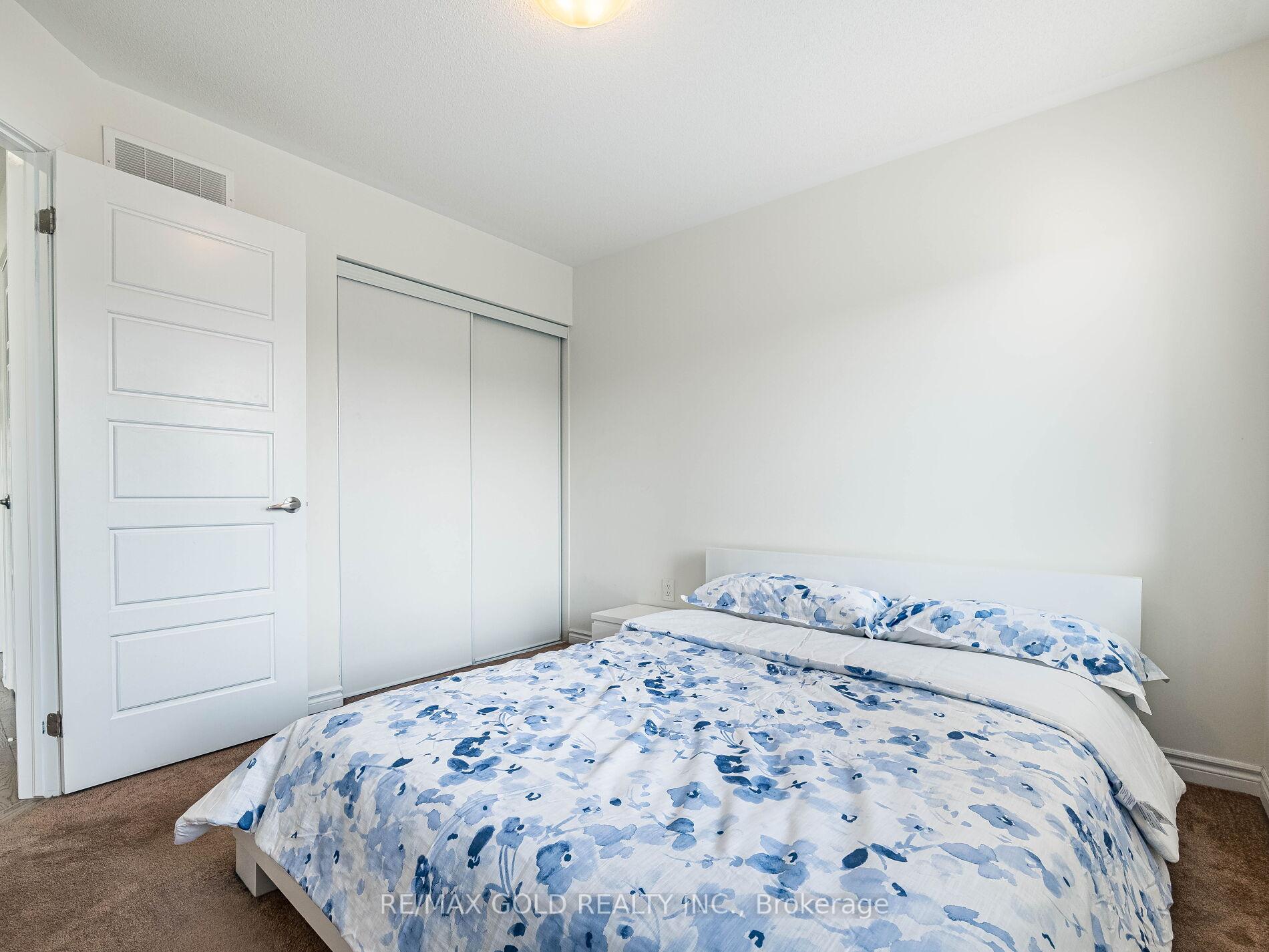 Photo 25 of 36 Feeder Street, Brampton, Northwest Brampton — HOMEH