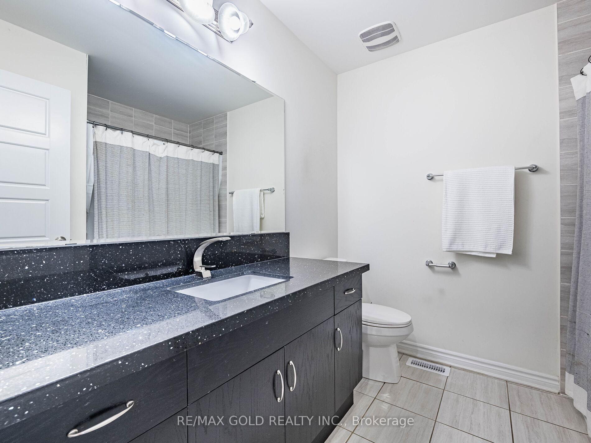 Photo 26 of 36 Feeder Street, Brampton, Northwest Brampton — HOMEH